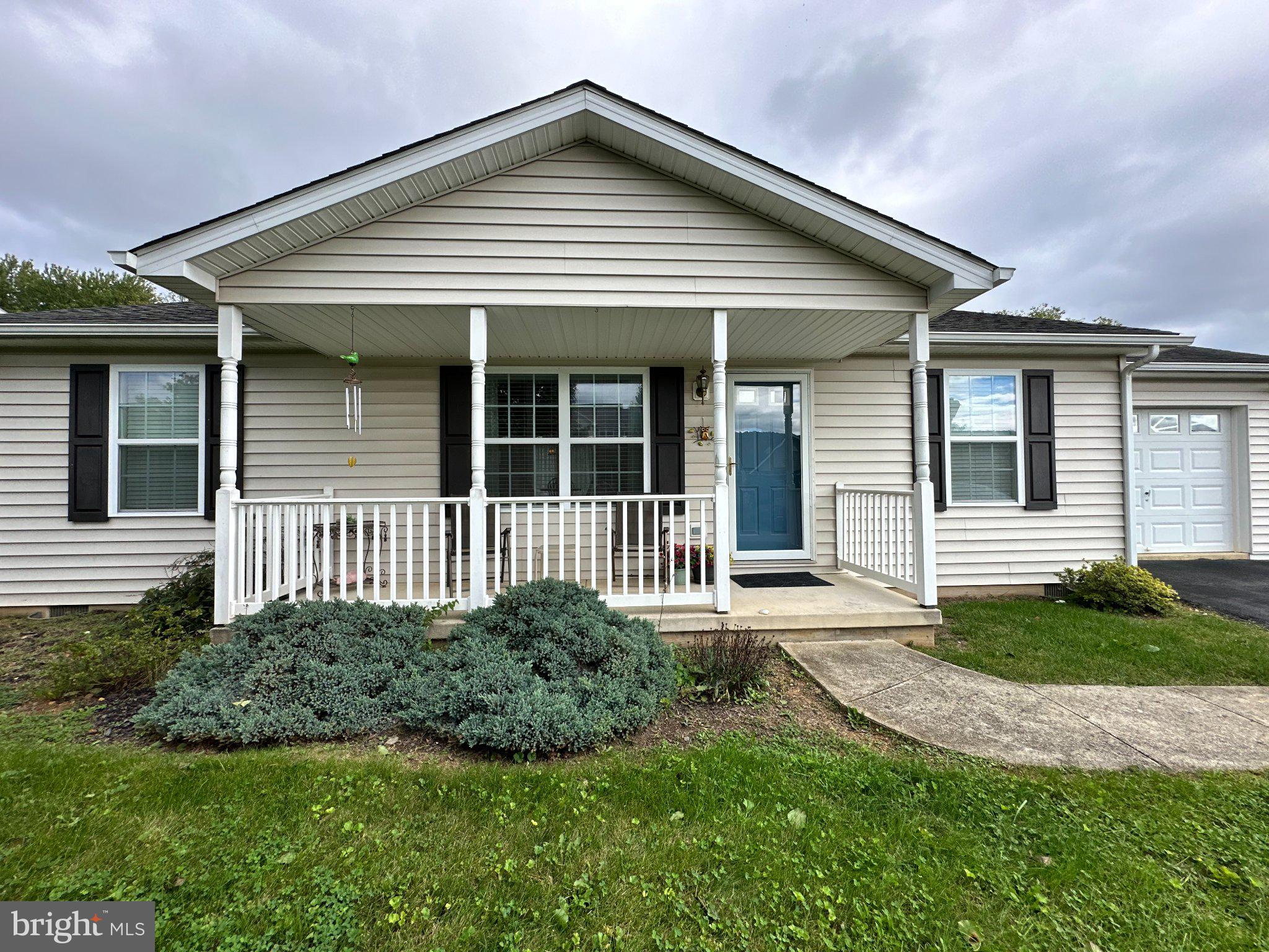 220 SEASCAPE COURT