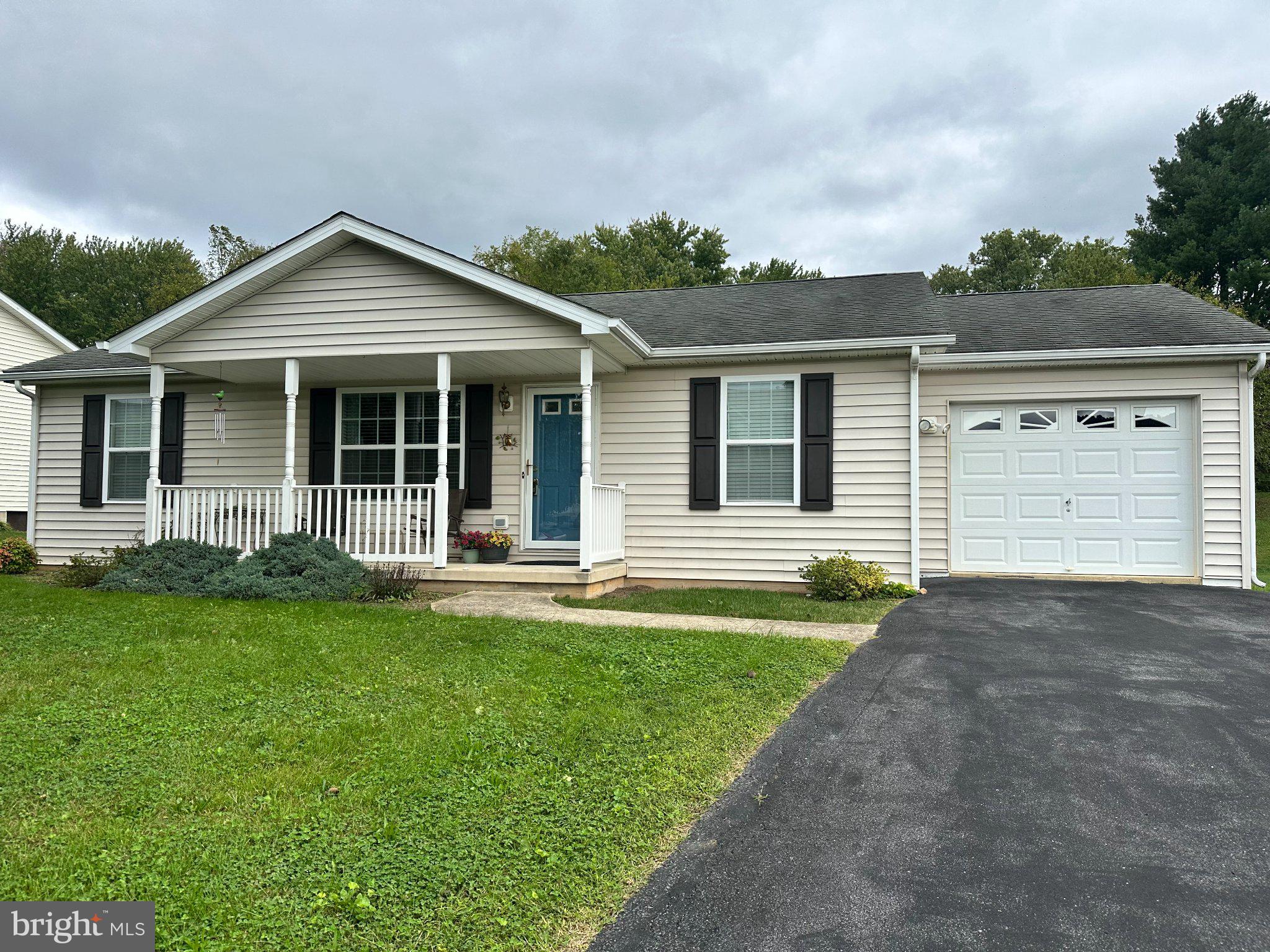 220 SEASCAPE COURT