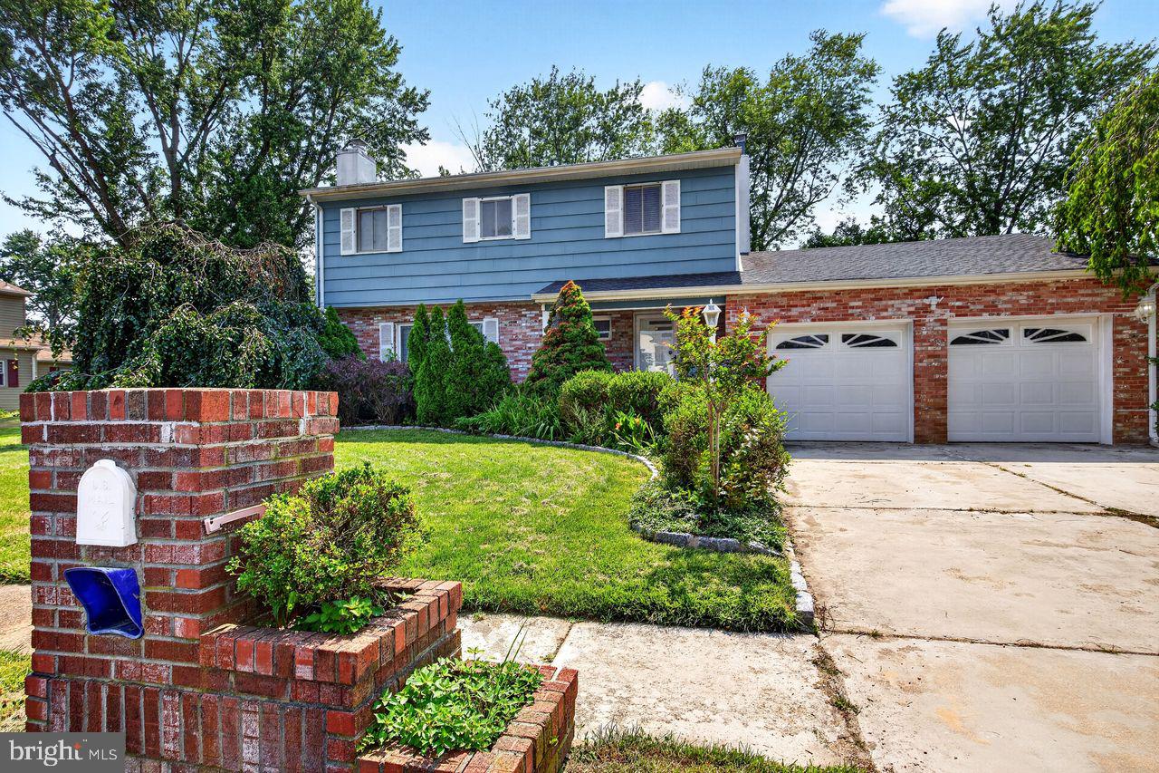 717 DORIS TERRACE