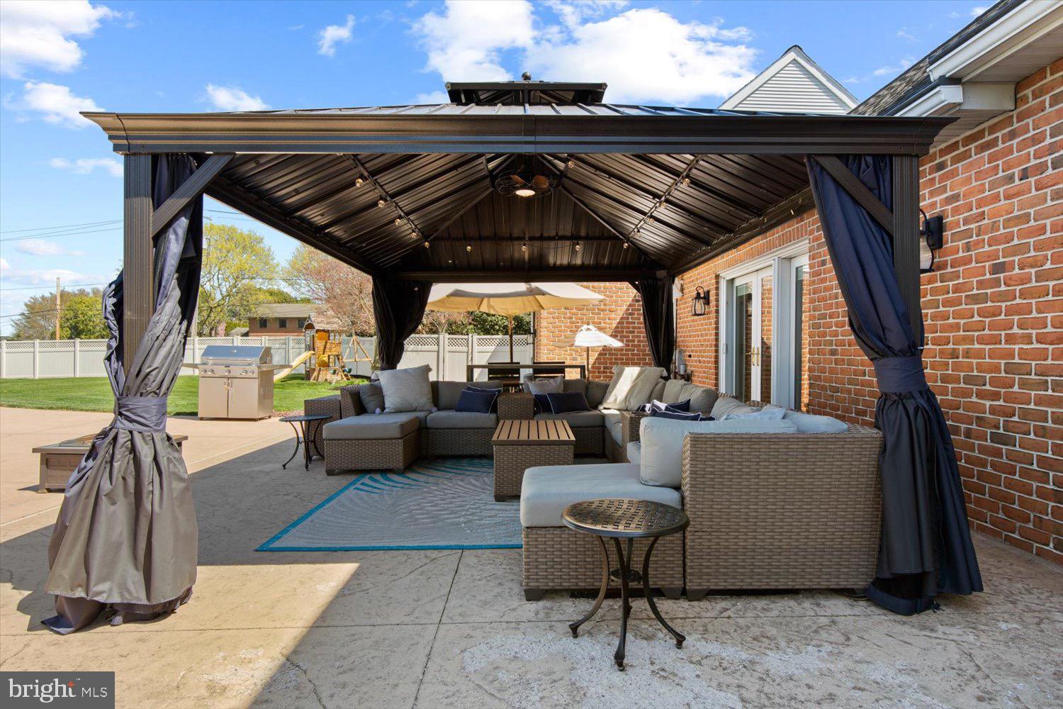 BUCKWOOD HILLS - Residential