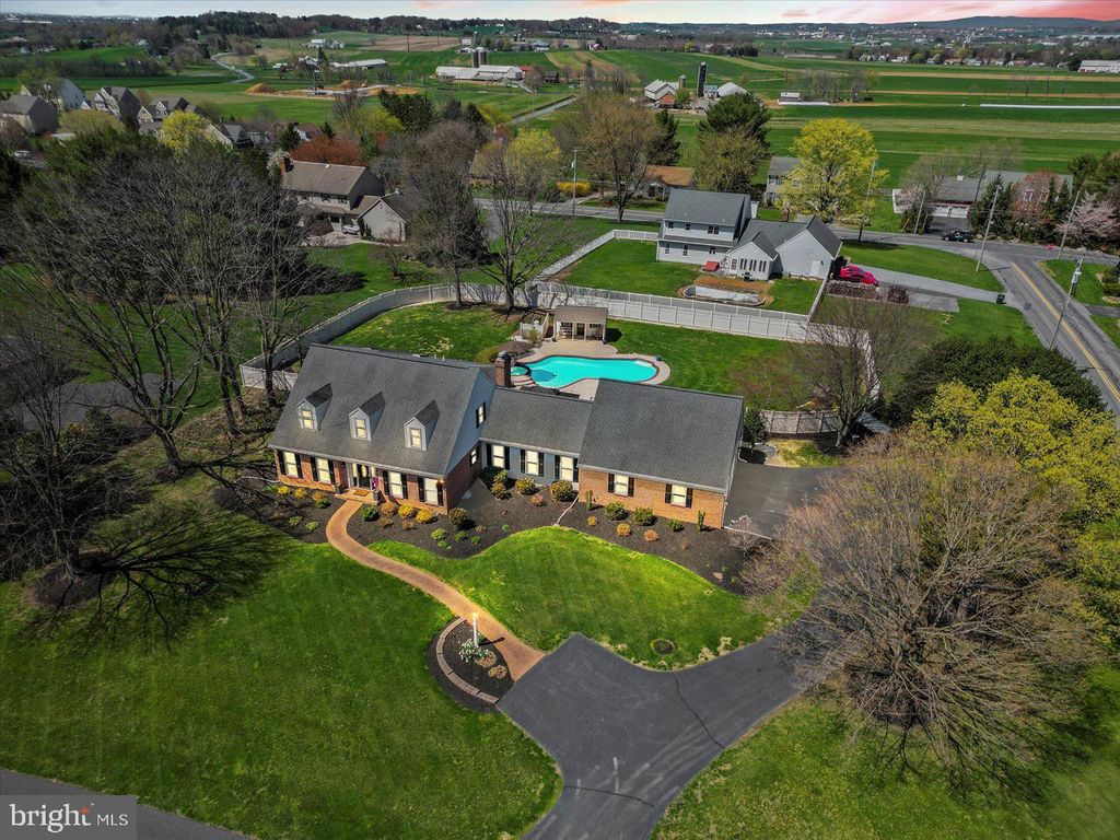 Photo of 702 Buckwood Lane, LITITZ, PA 17543 (MLS # PALA2066430)