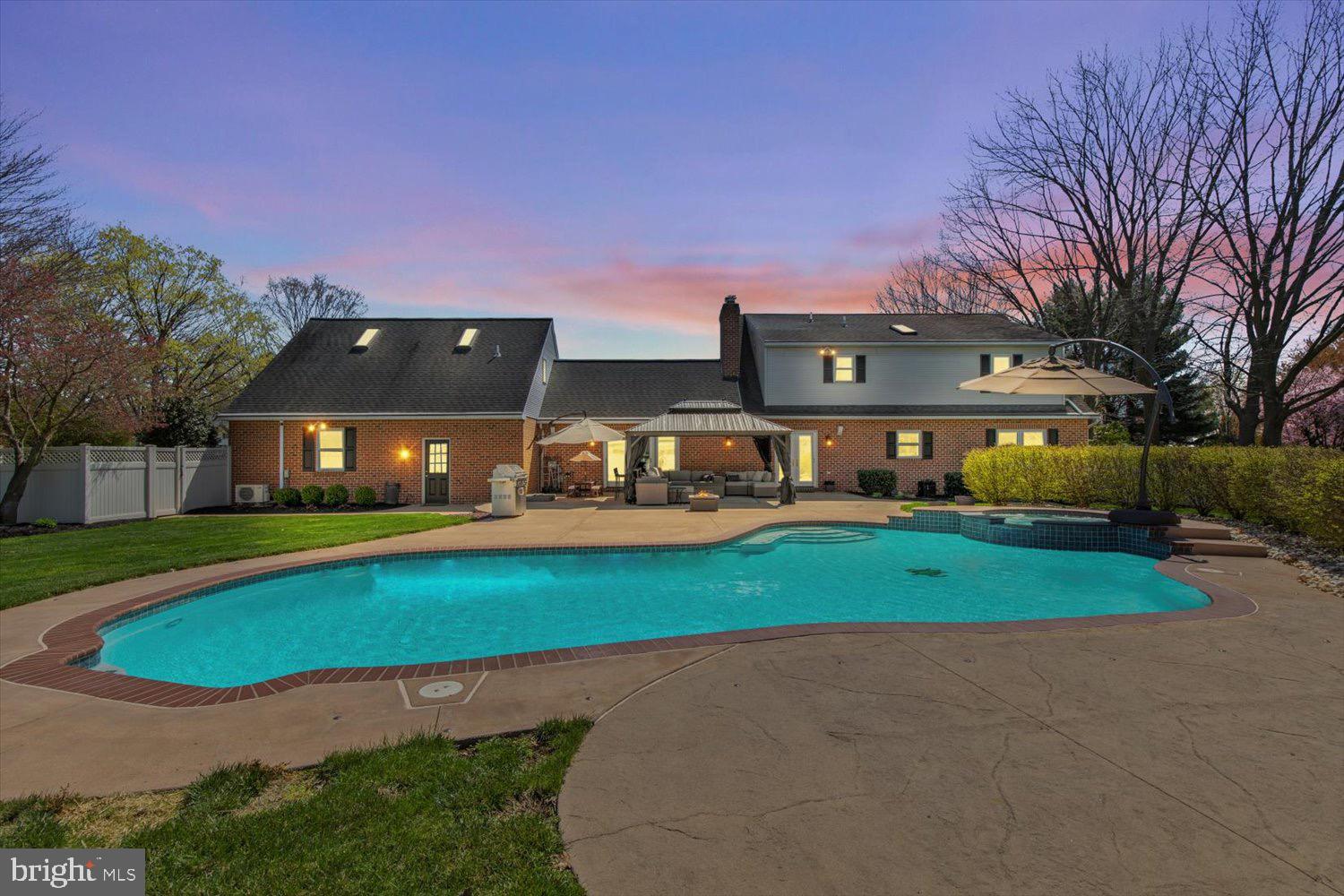 BUCKWOOD HILLS - Residential