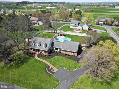 702 BUCKWOOD LANE LITITZ PA 17543