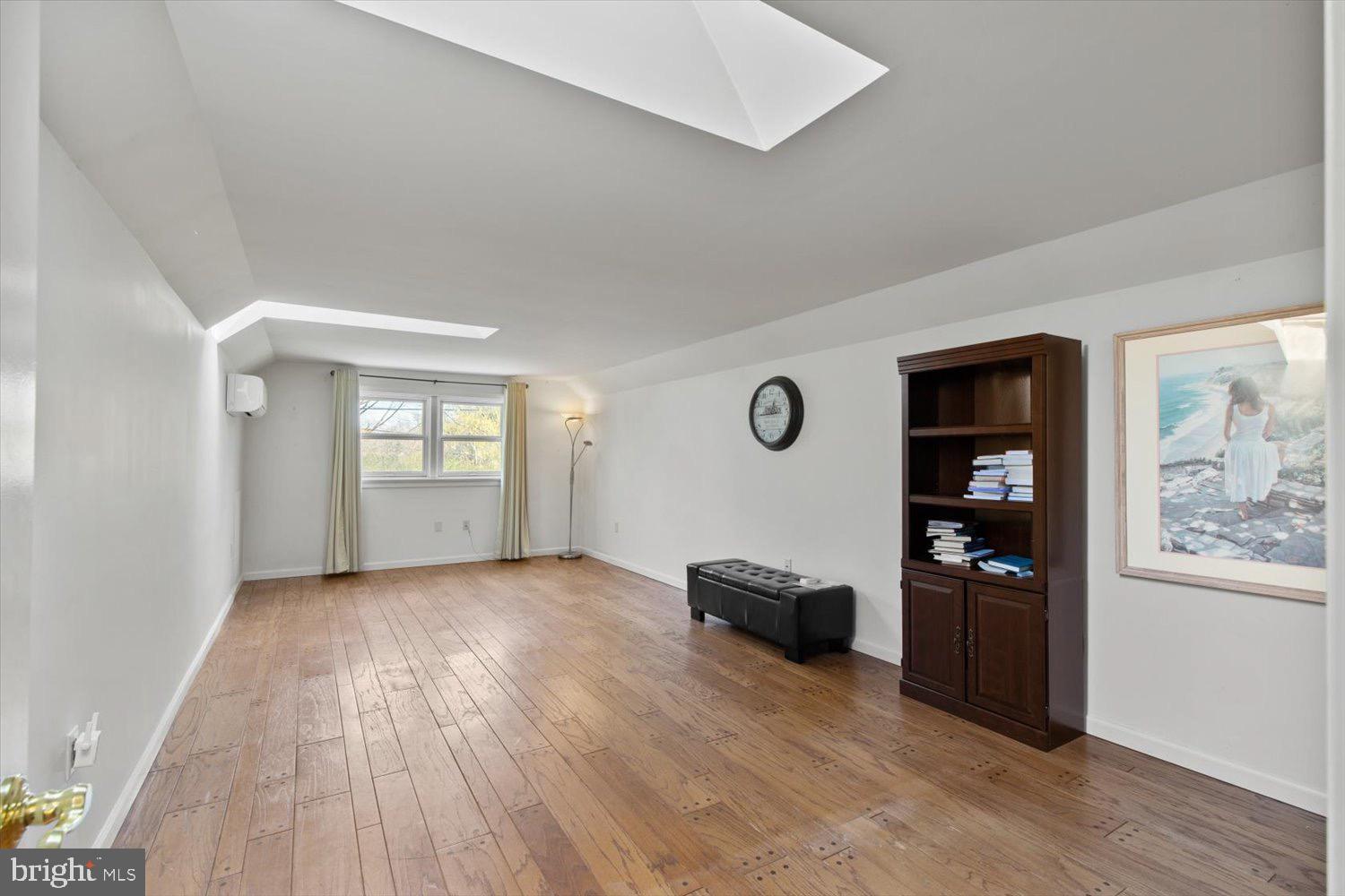 BUCKWOOD HILLS - Residential