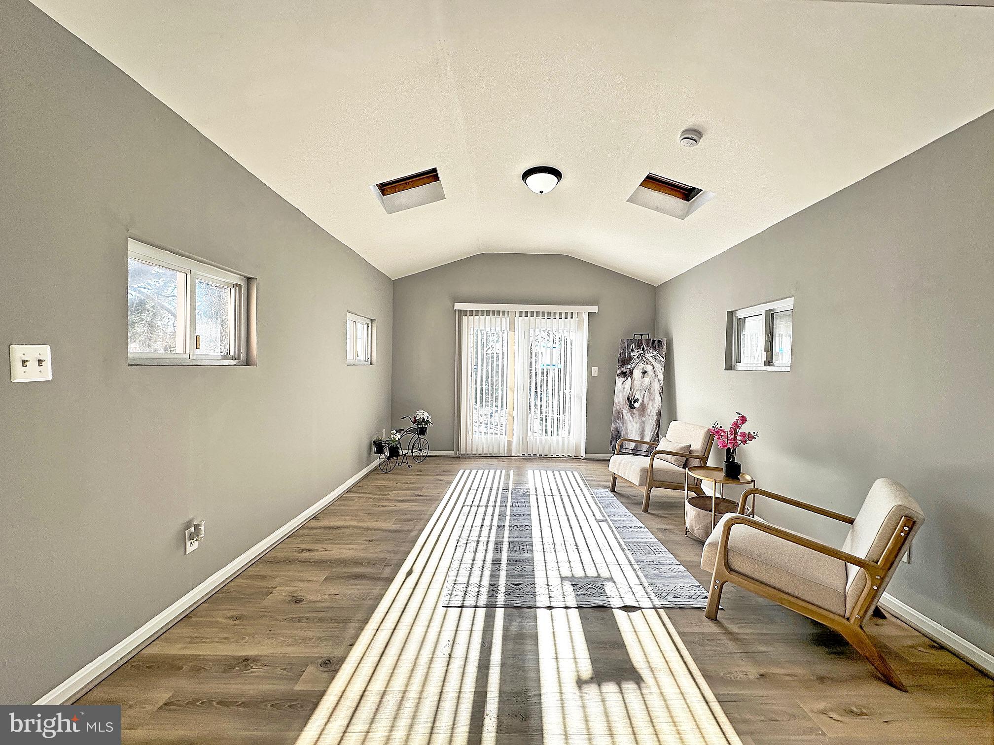 UPLANDS - Residential