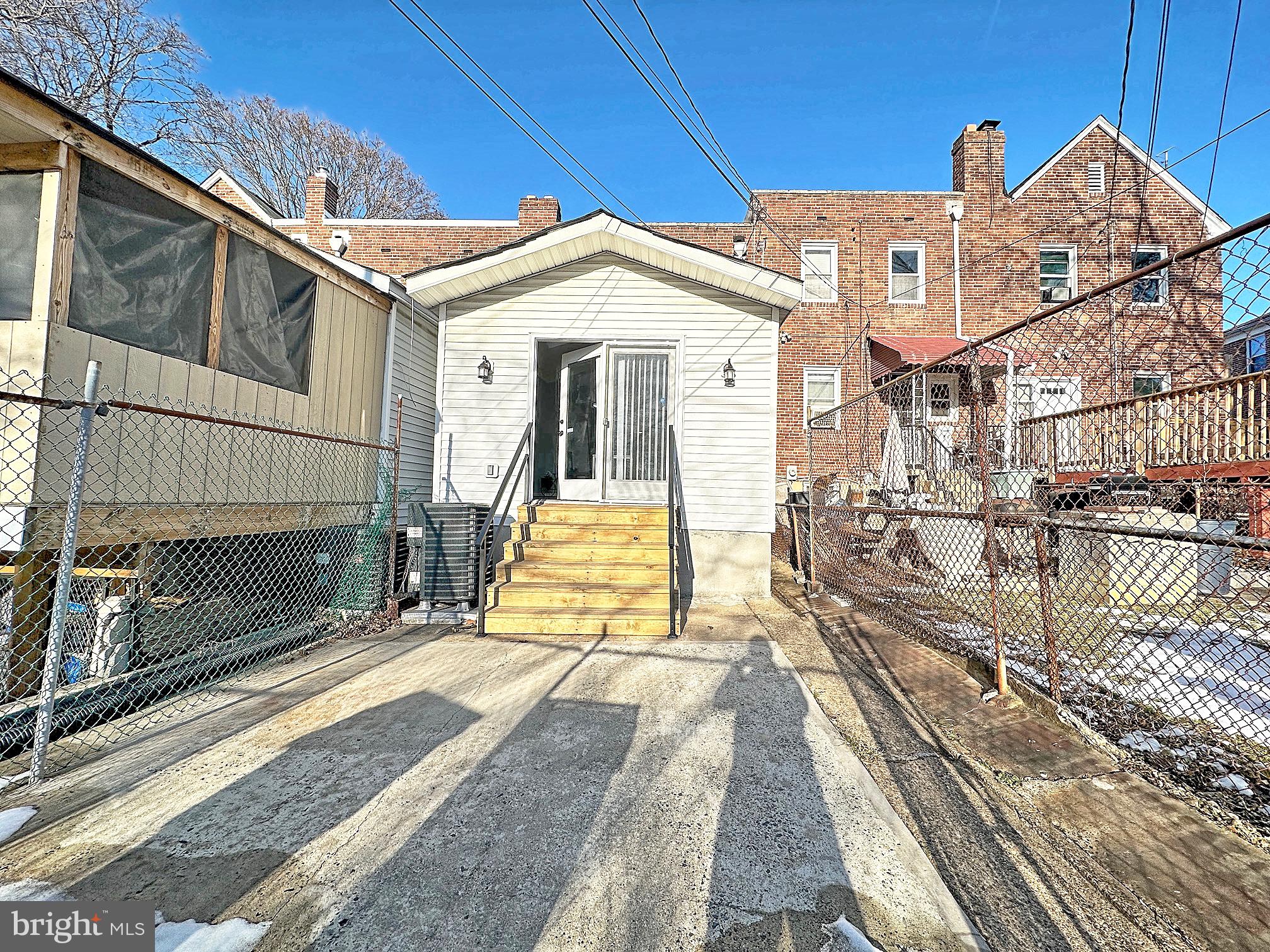 UPLANDS - Residential