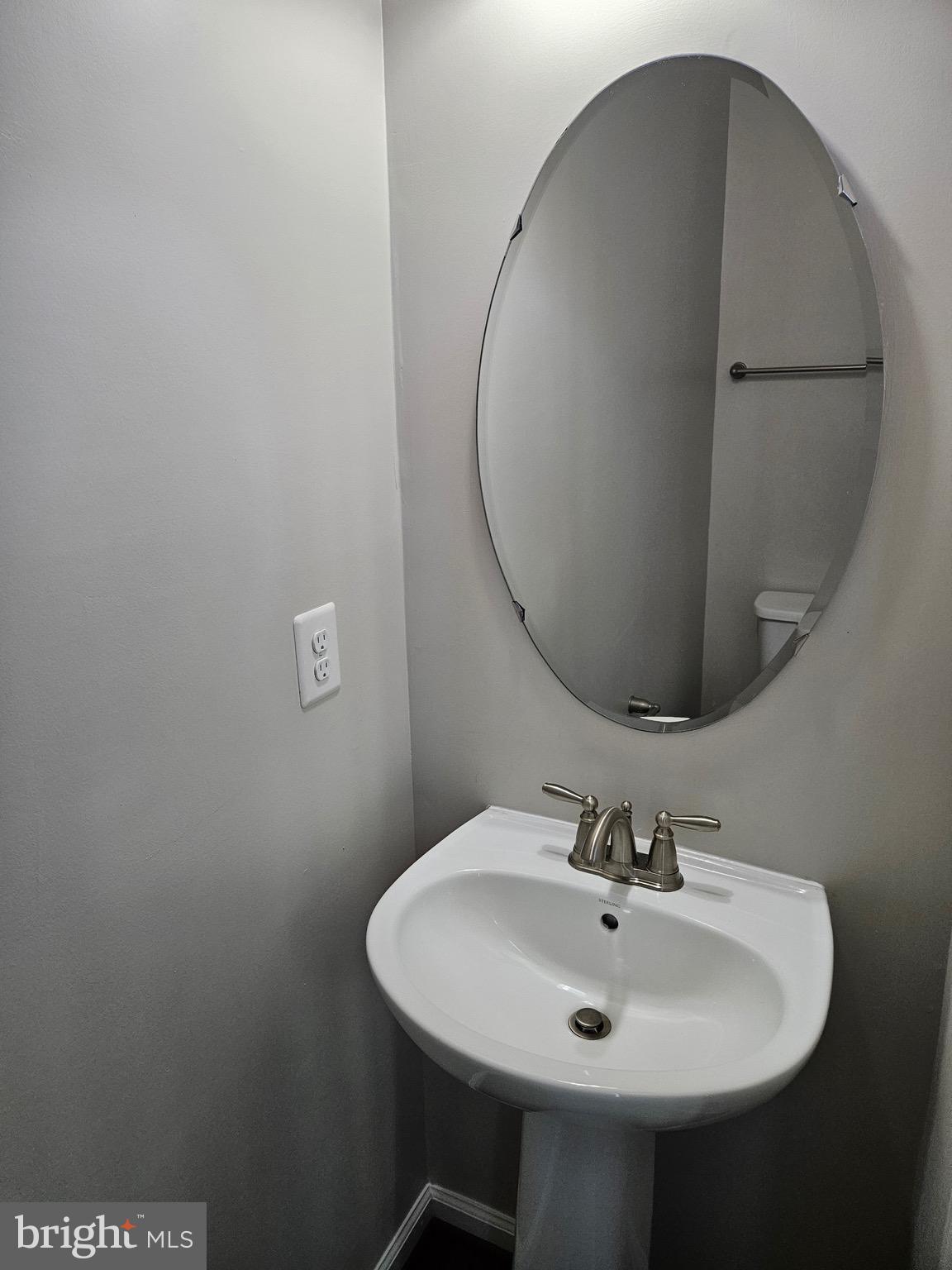 RAINCLIFFE - Residential Lease