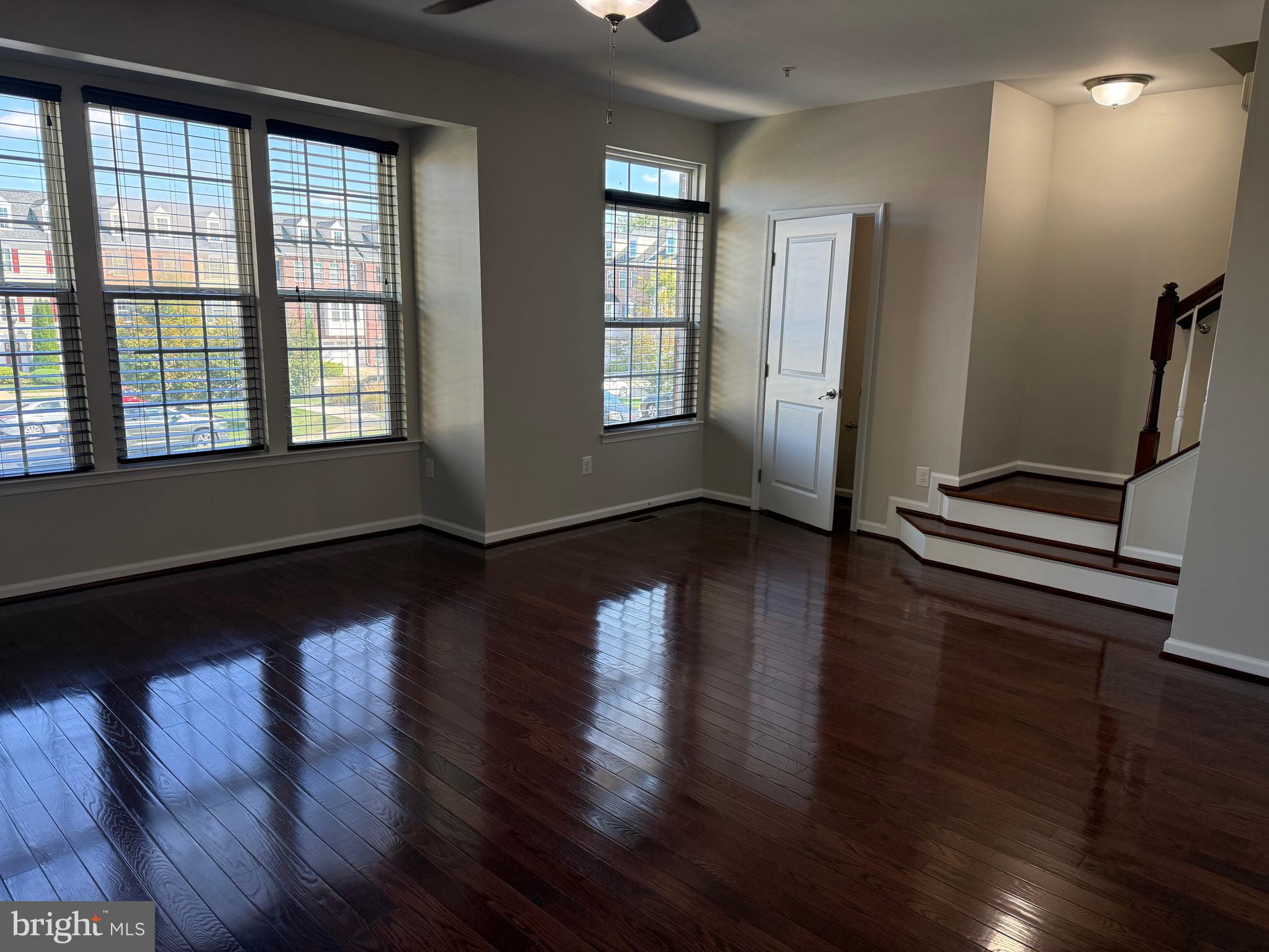 RAINCLIFFE - Residential Lease