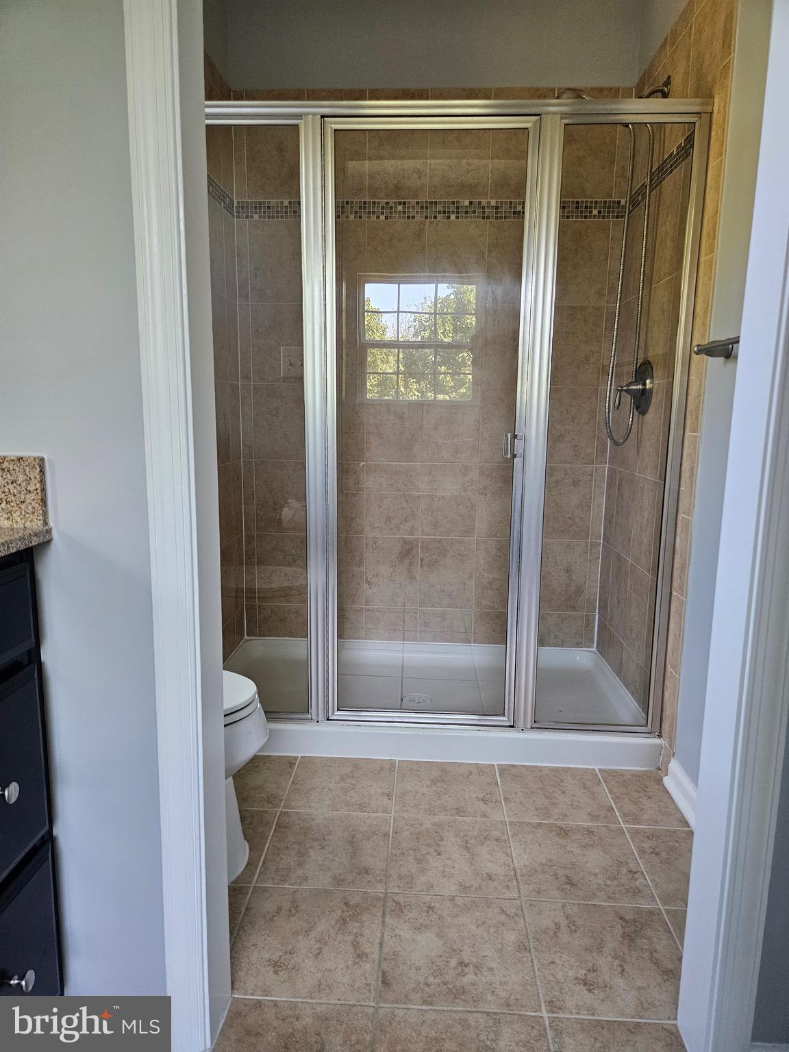 RAINCLIFFE - Residential Lease