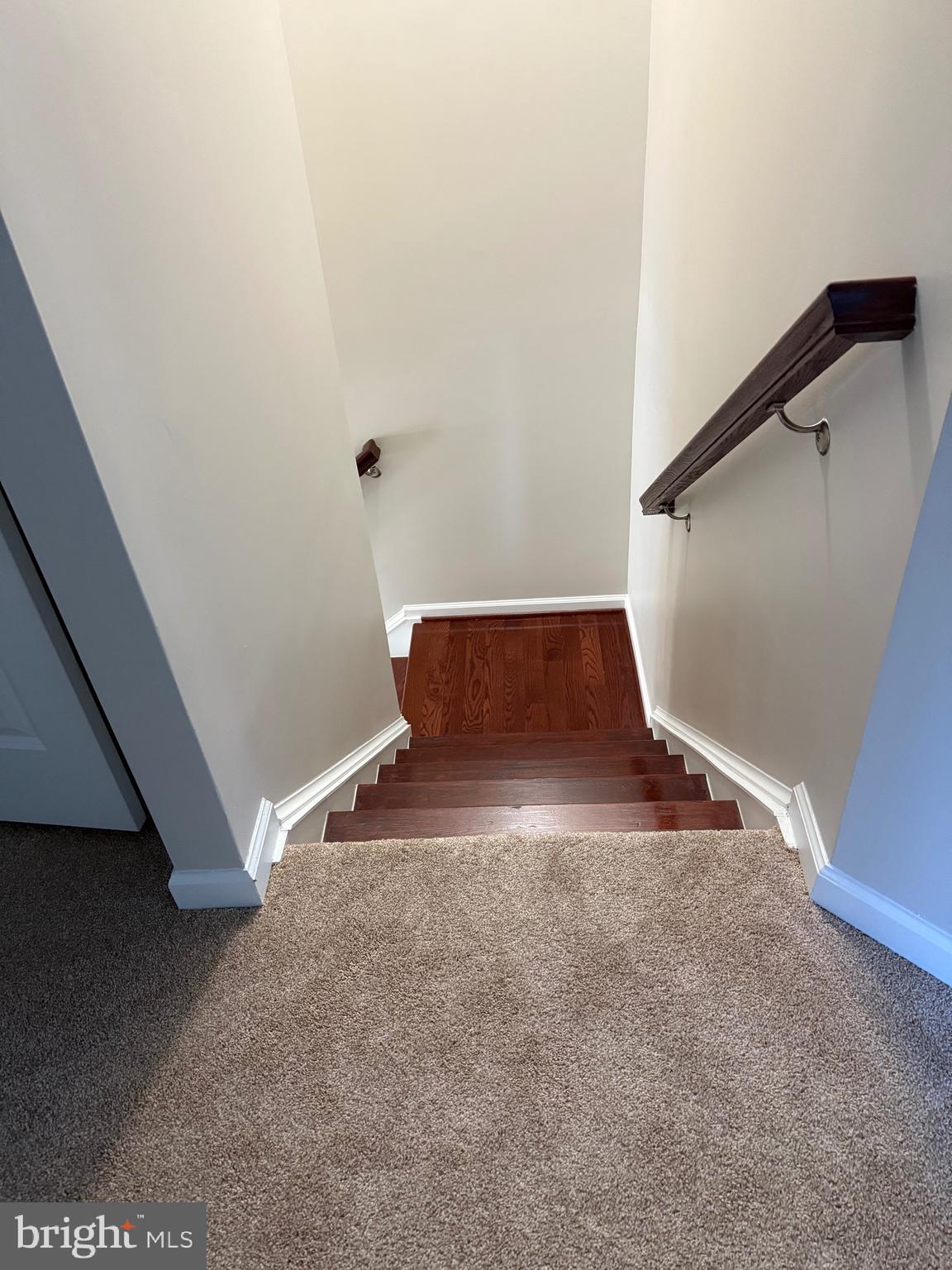 RAINCLIFFE - Residential Lease