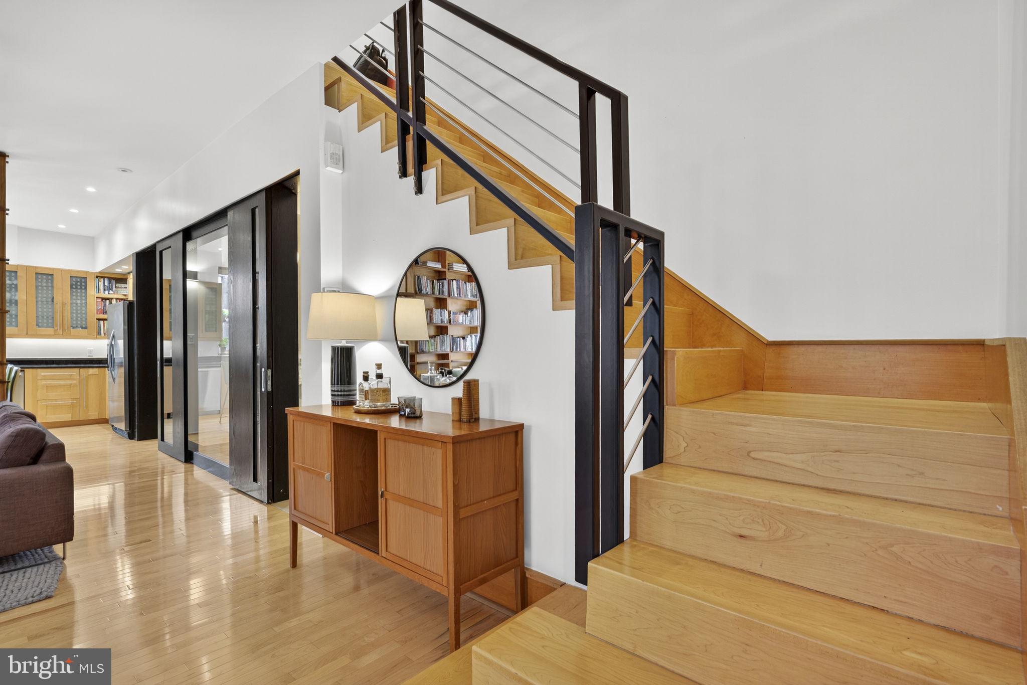 CAPITOL HILL - Residential
