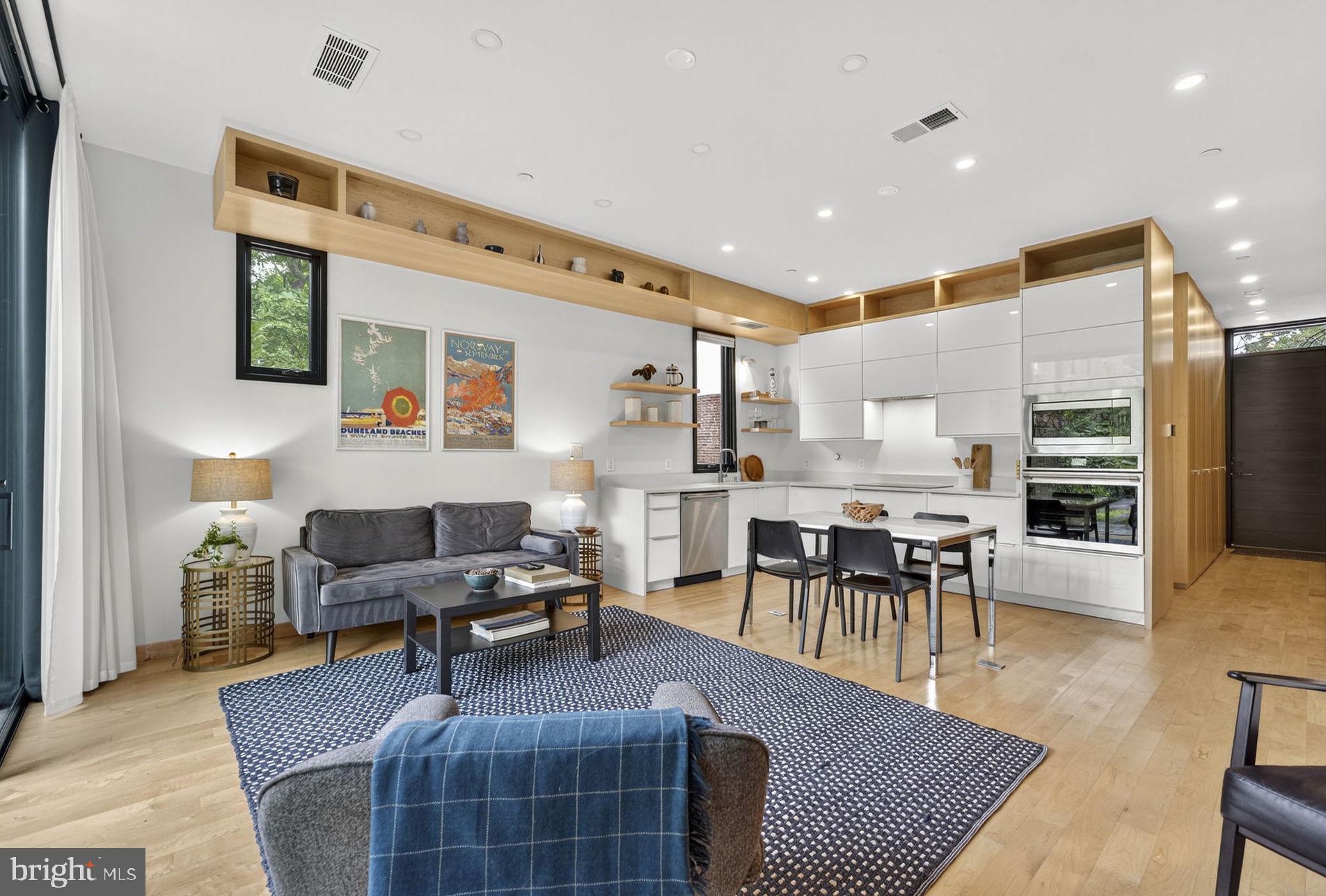 CAPITOL HILL - Residential