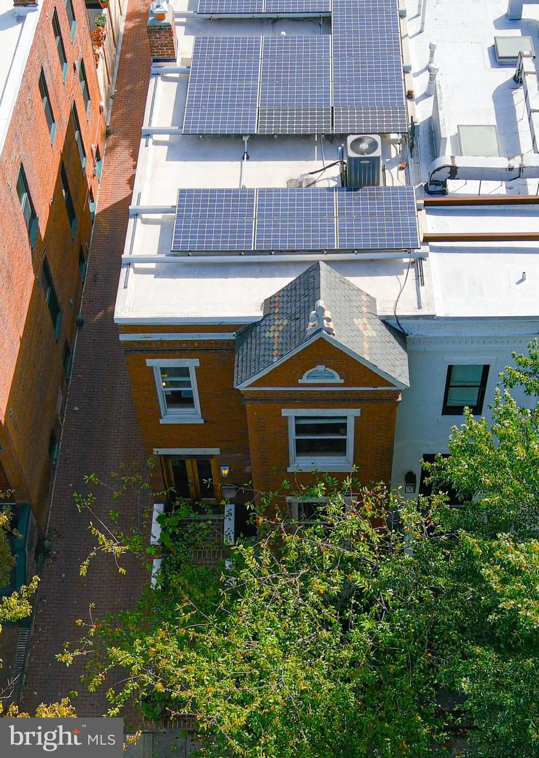 CAPITOL HILL - Residential
