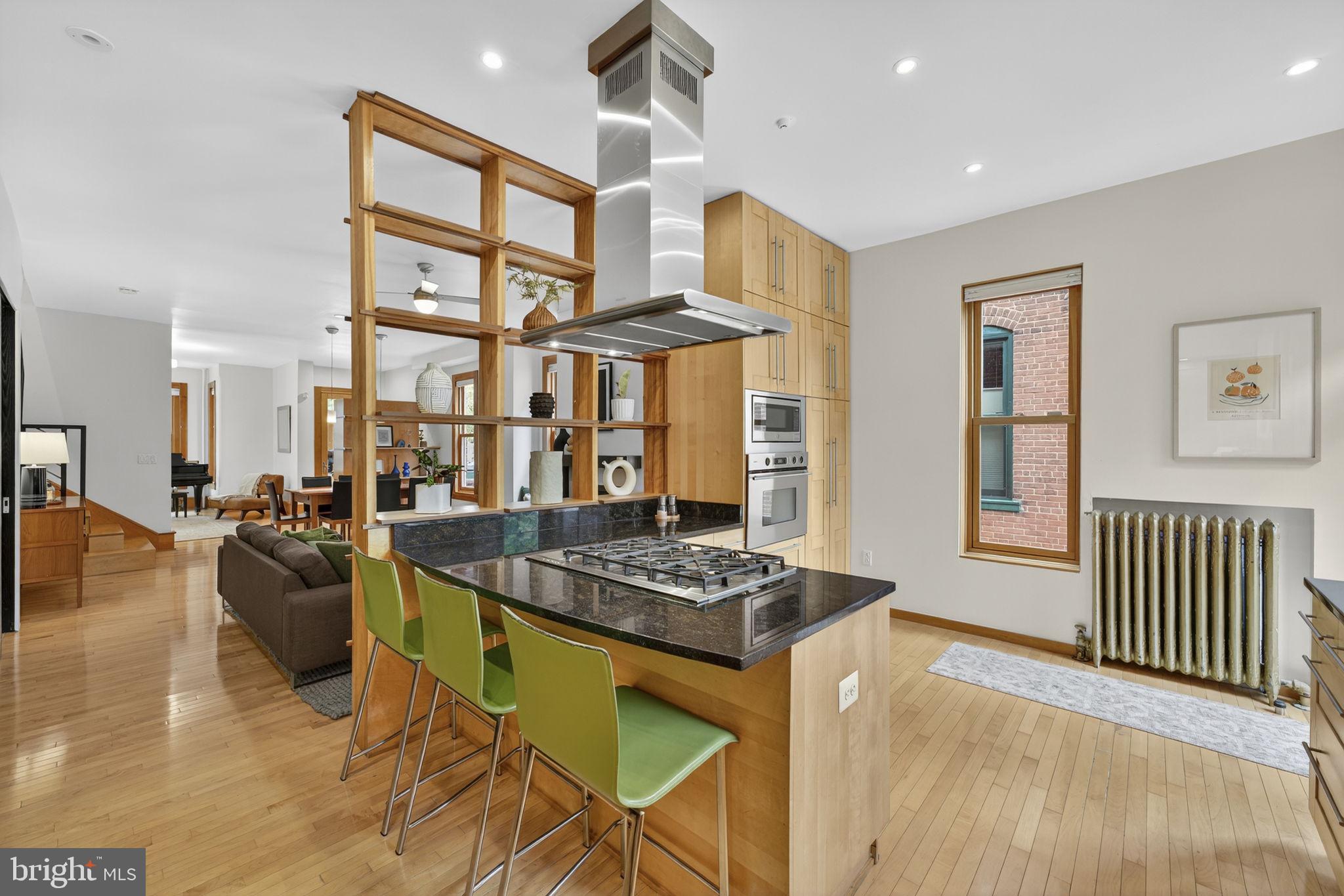 CAPITOL HILL - Residential