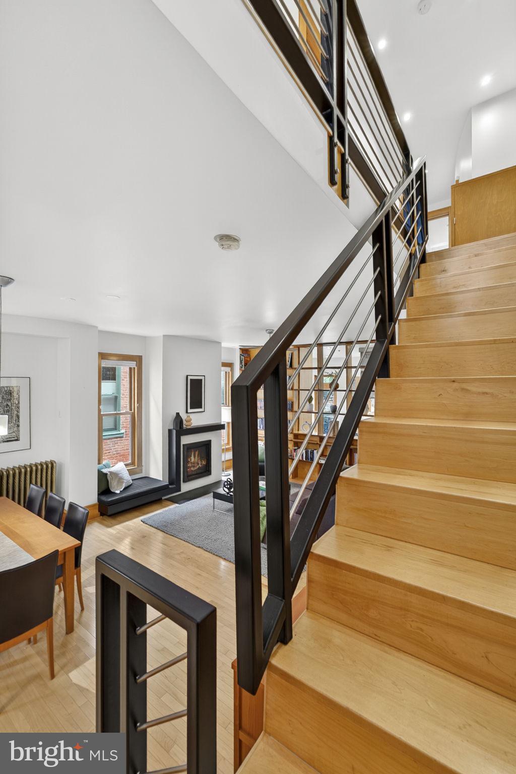CAPITOL HILL - Residential
