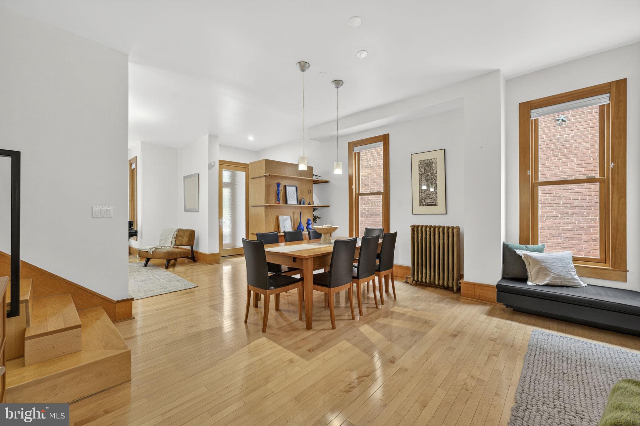 CAPITOL HILL - Residential