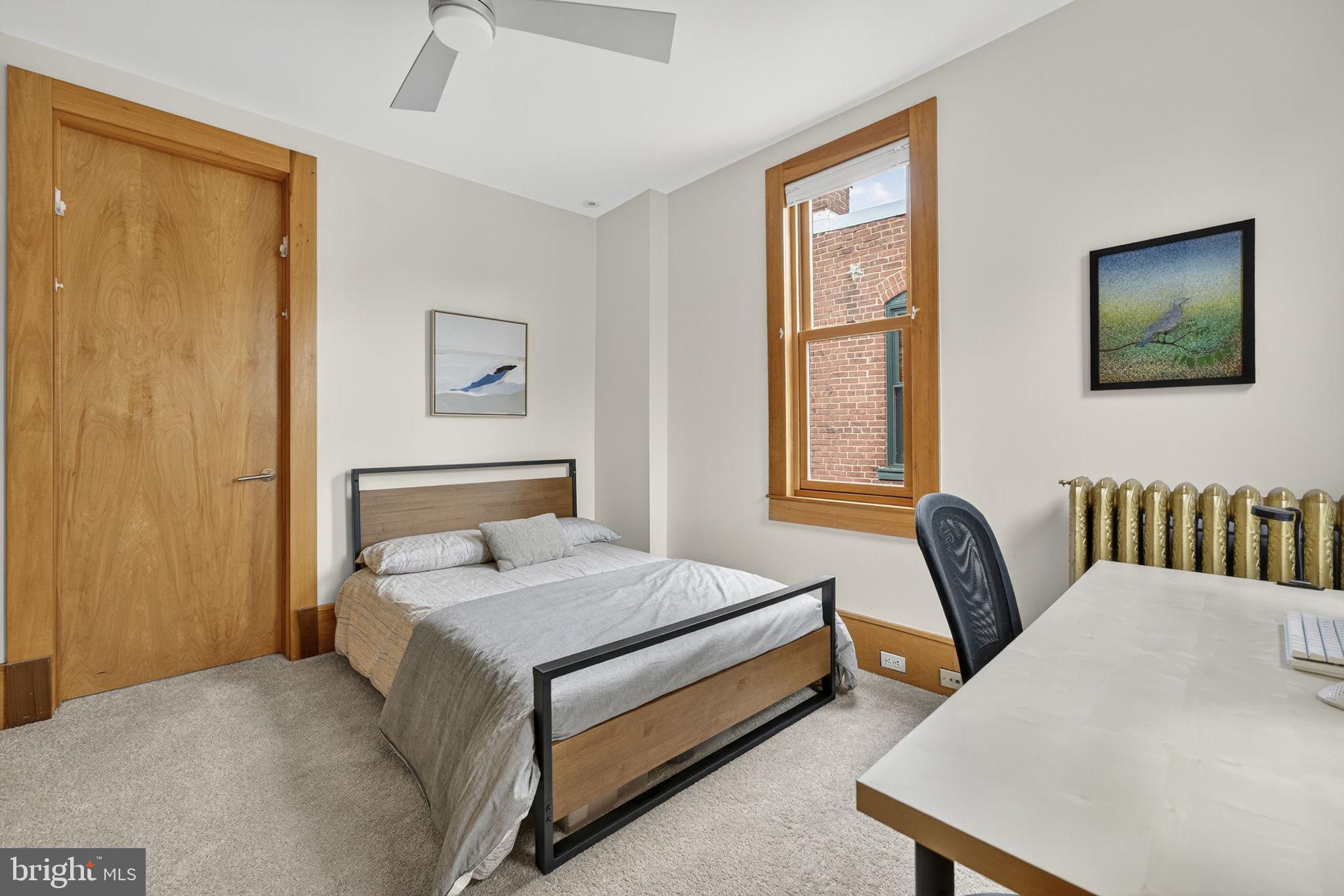 CAPITOL HILL - Residential