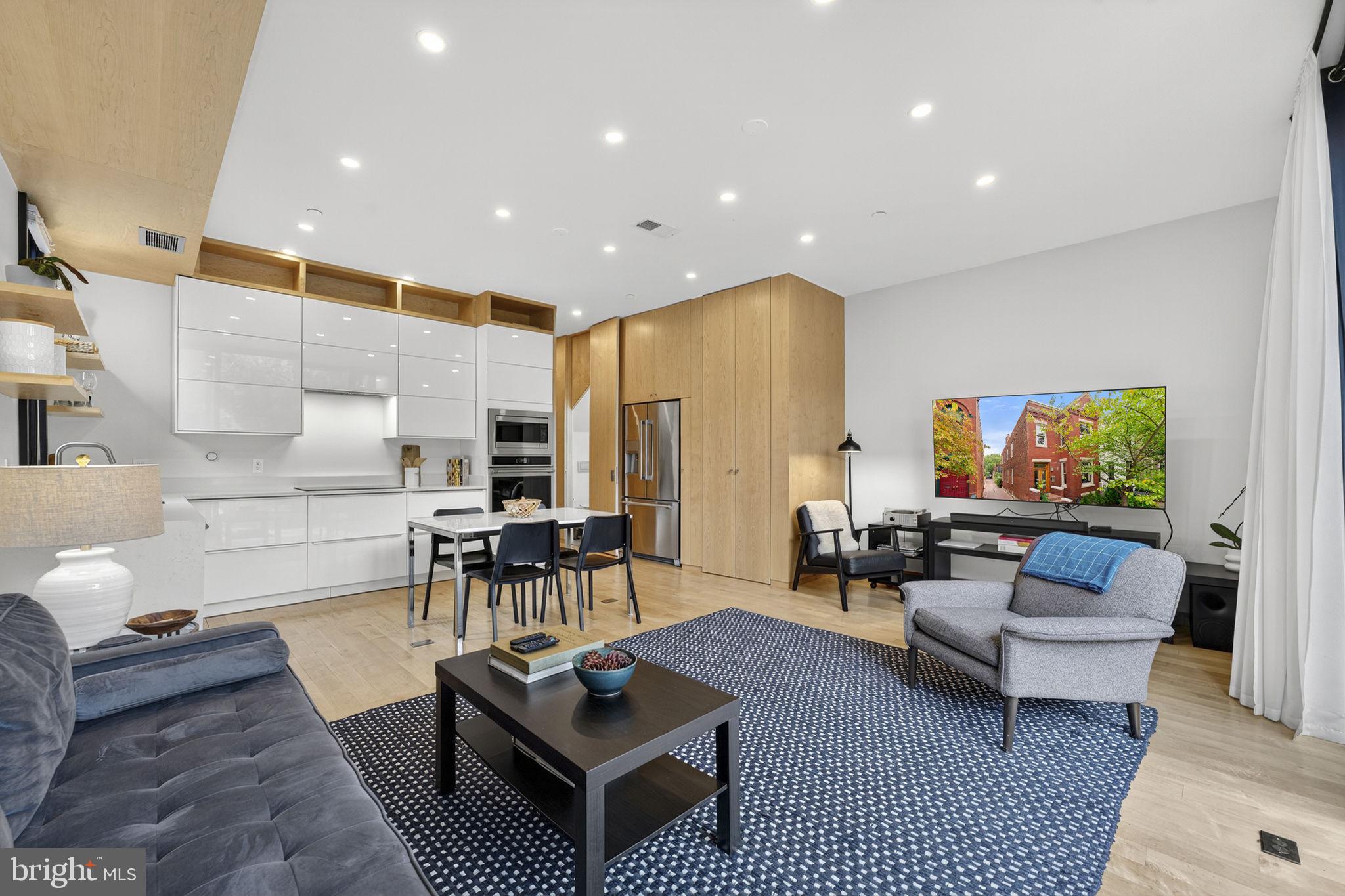 CAPITOL HILL - Residential