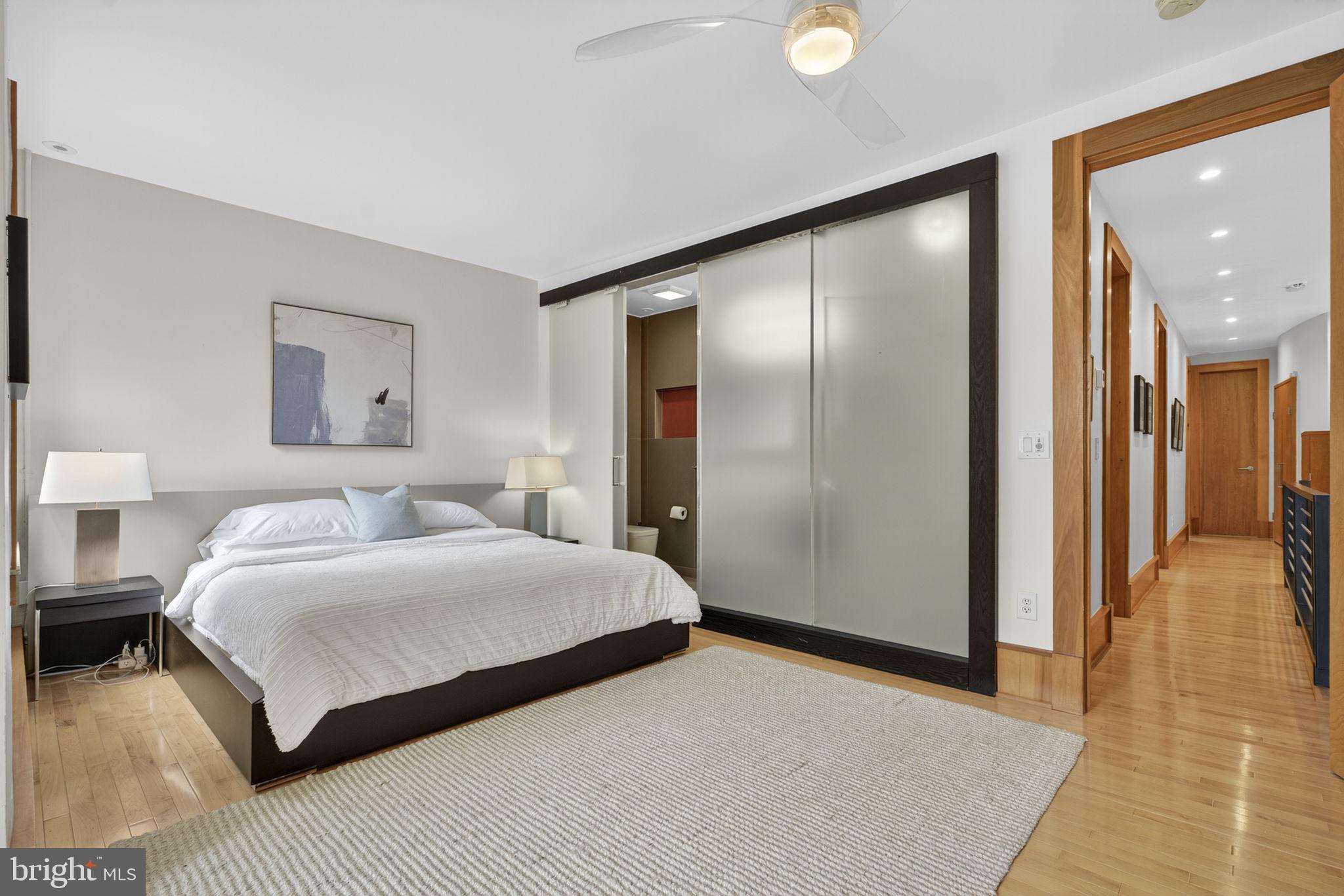 CAPITOL HILL - Residential