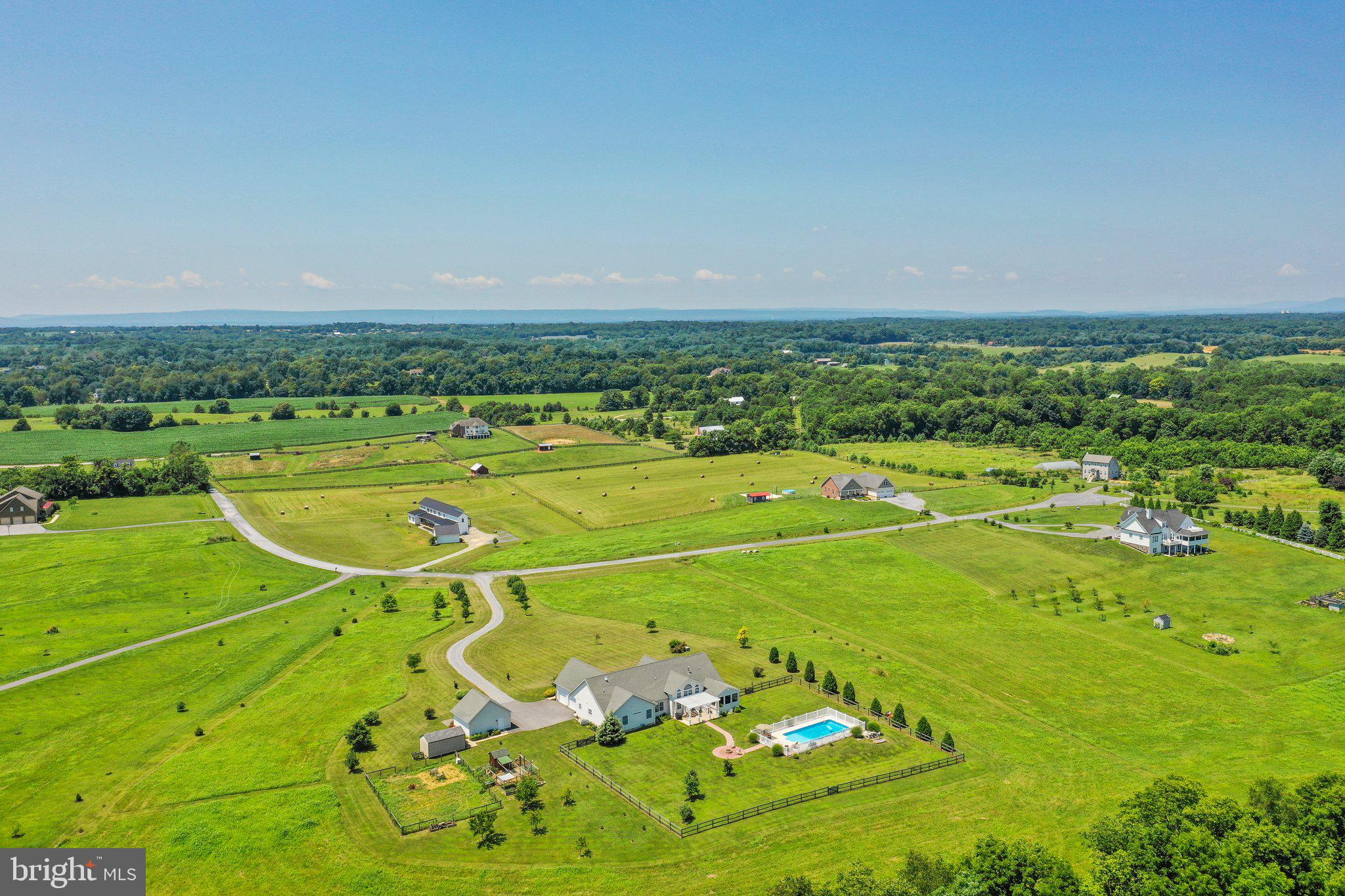 MOUNTAIN VISTA FARMS - Residential