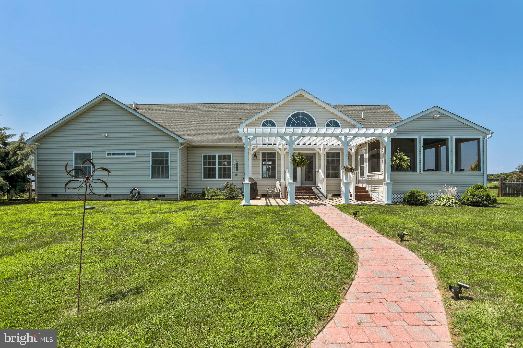 MOUNTAIN VISTA FARMS - Residential