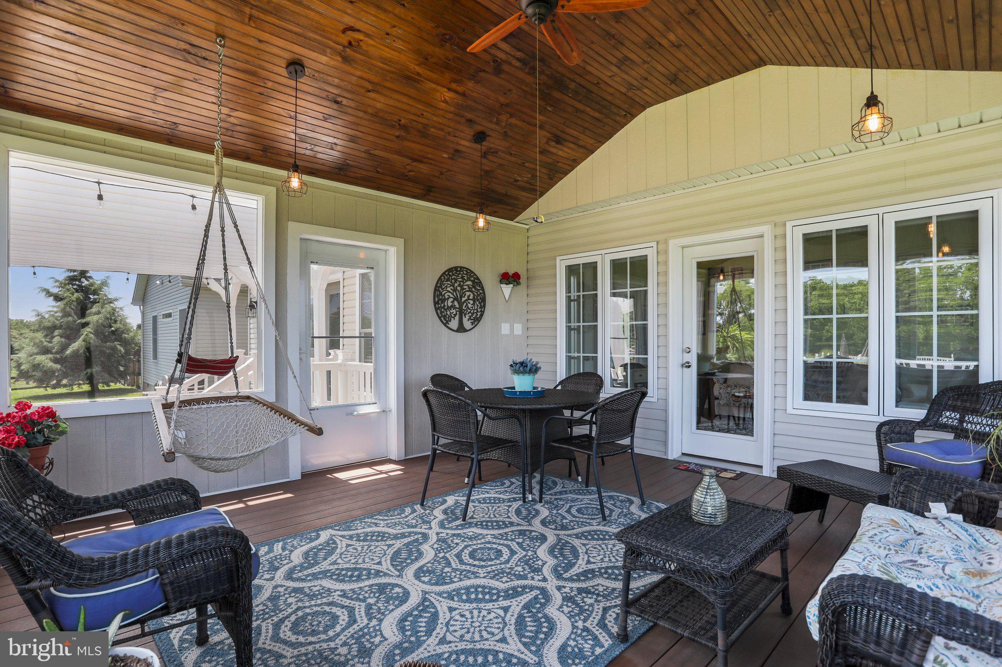 MOUNTAIN VISTA FARMS - Residential