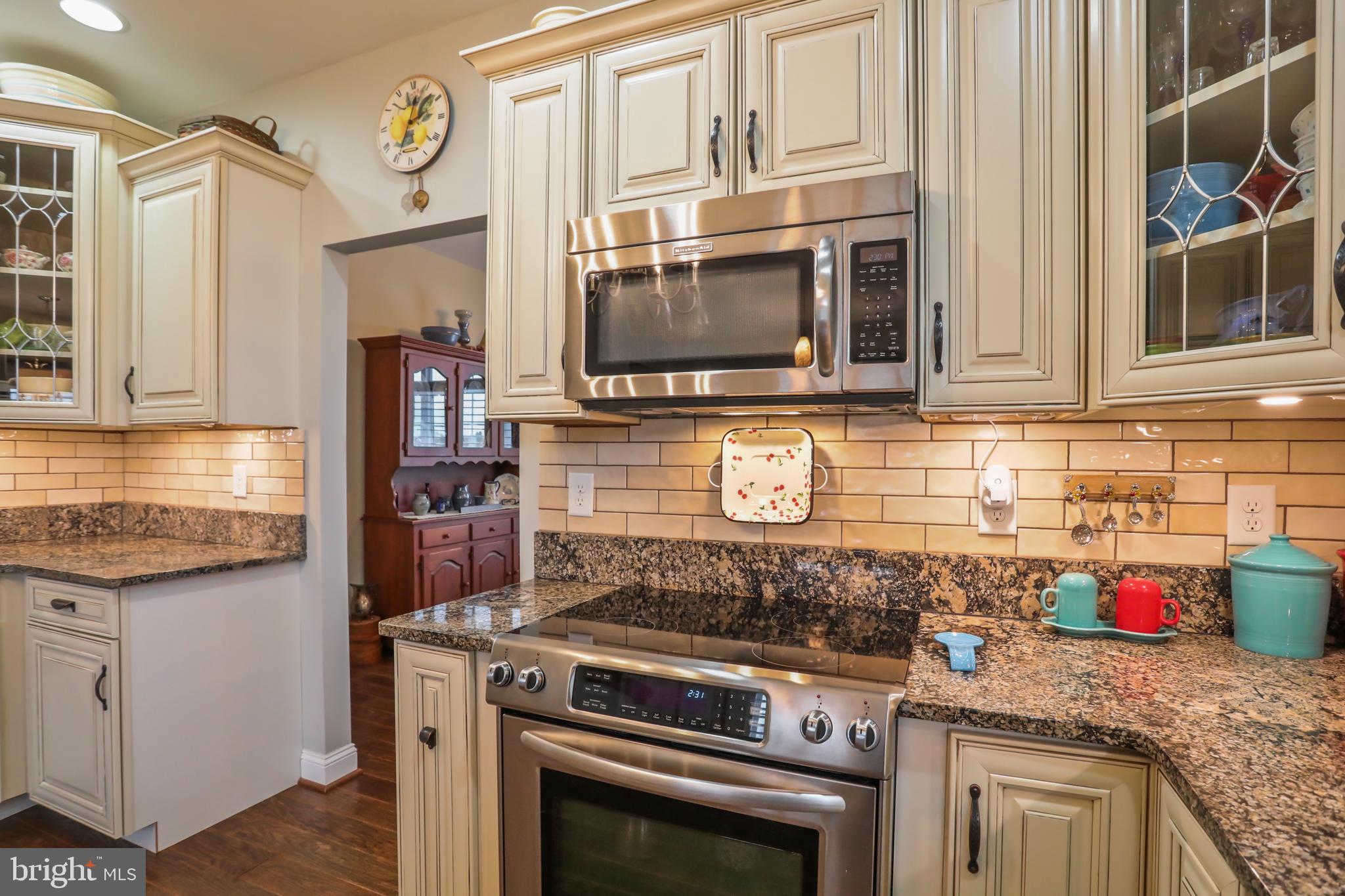 MOUNTAIN VISTA FARMS - Residential