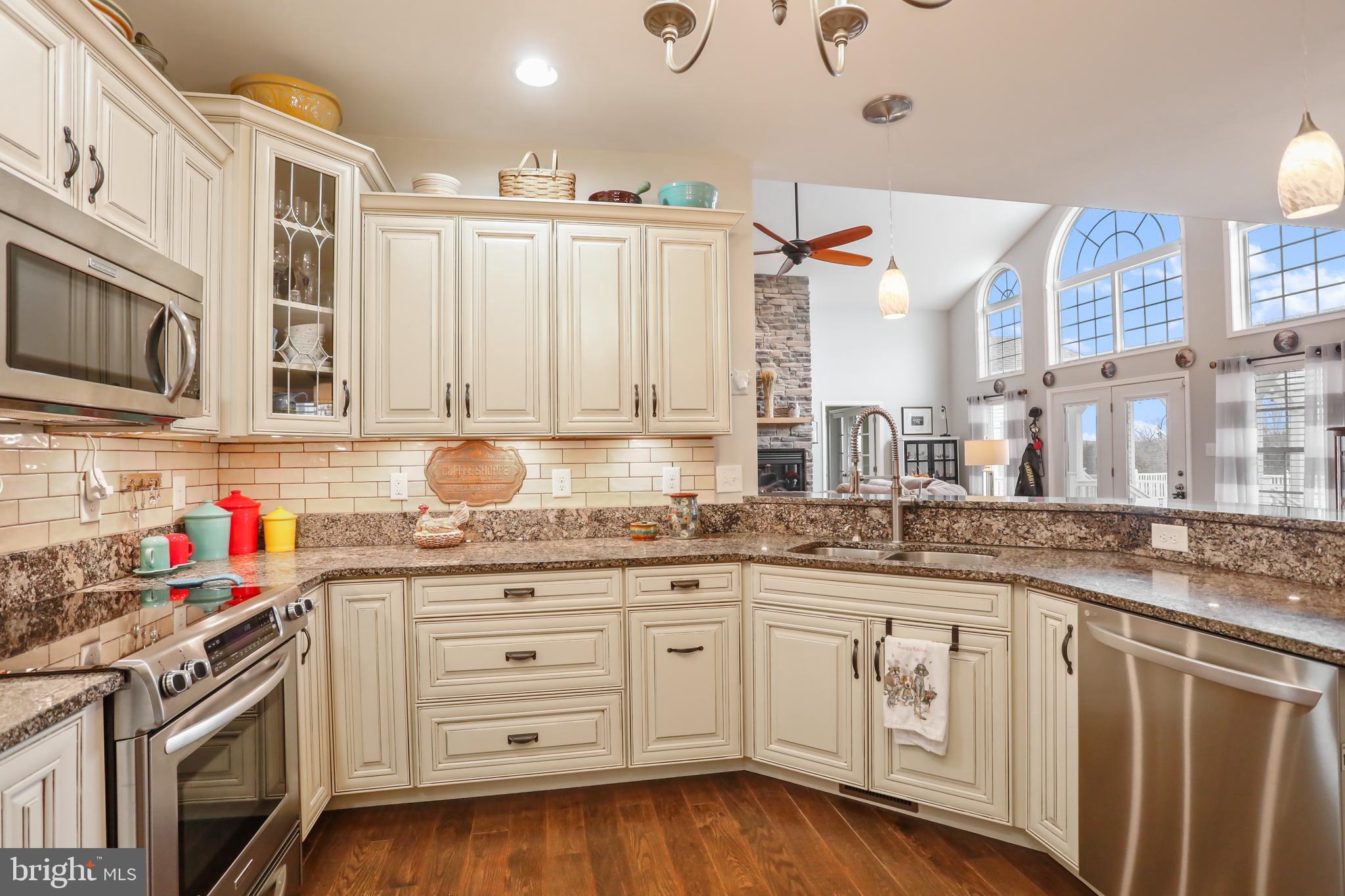 MOUNTAIN VISTA FARMS - Residential