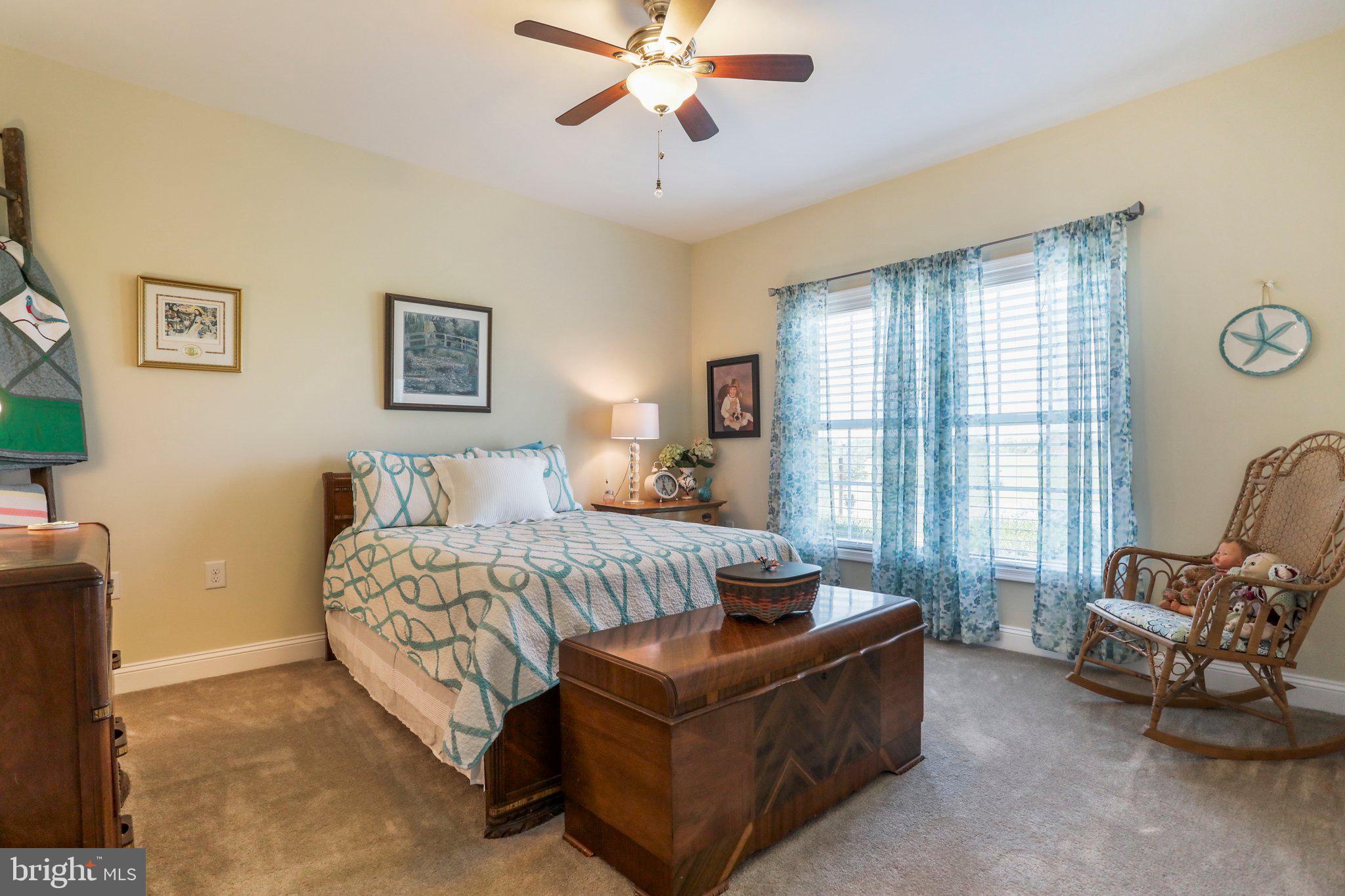 MOUNTAIN VISTA FARMS - Residential