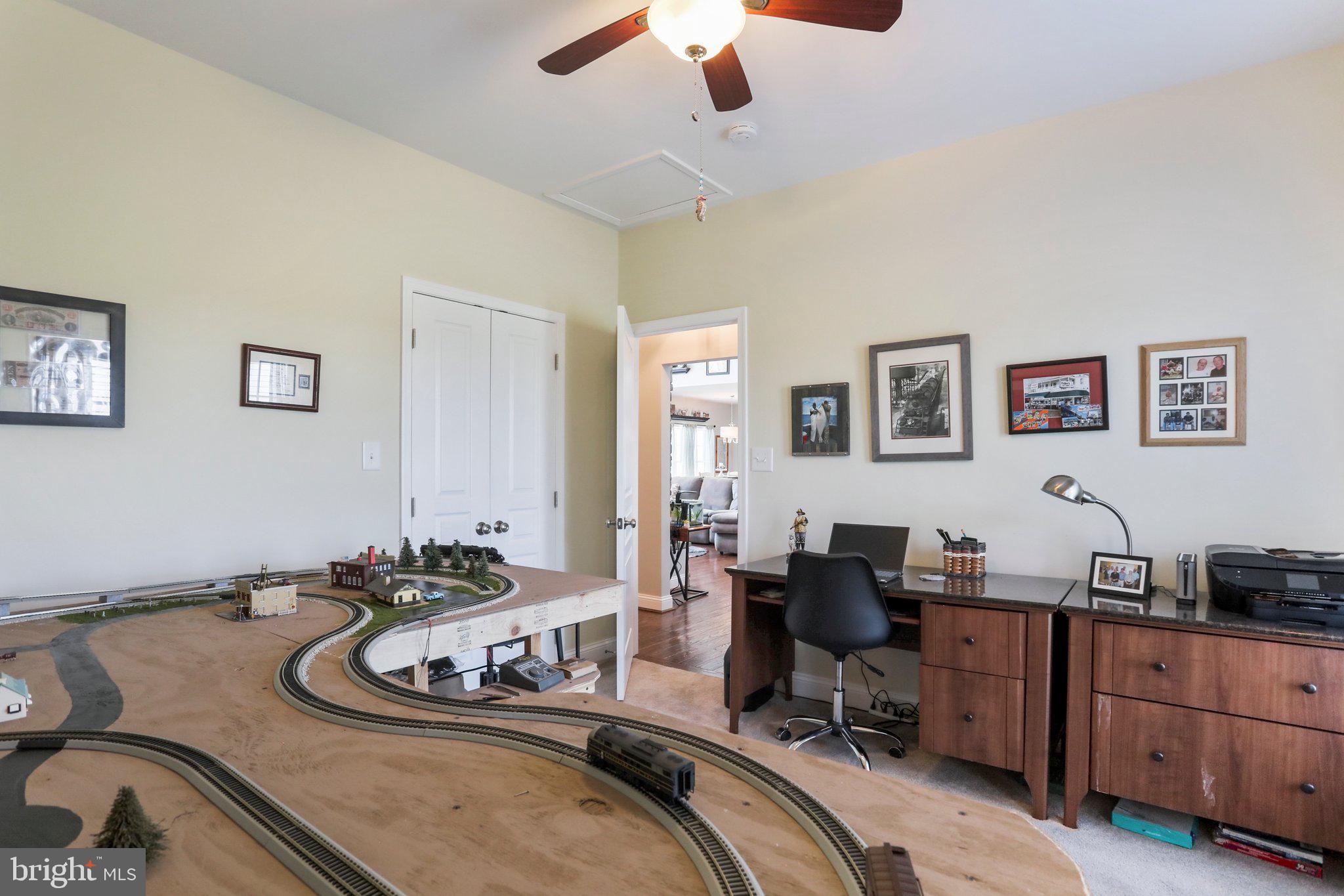 MOUNTAIN VISTA FARMS - Residential