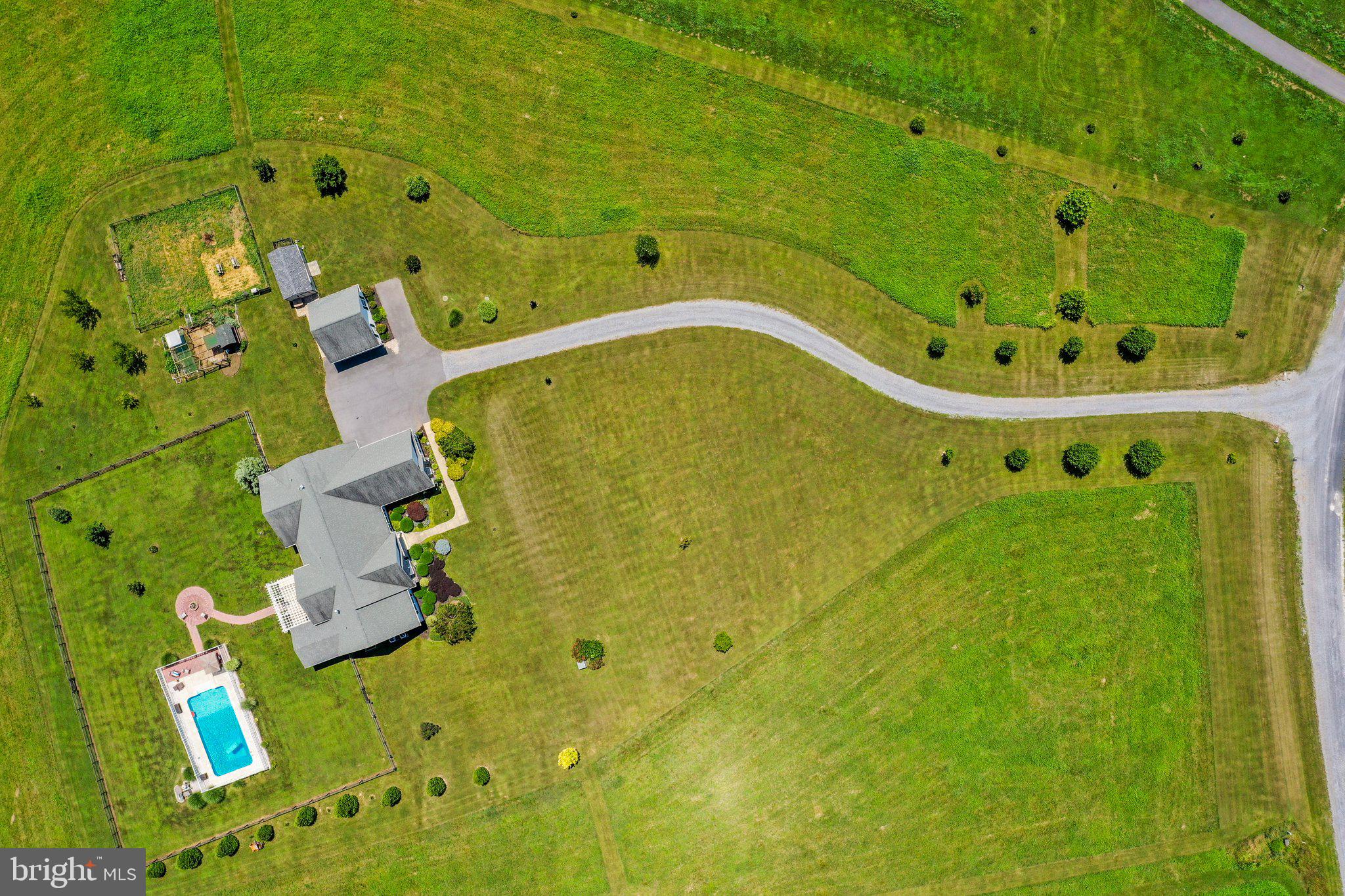 MOUNTAIN VISTA FARMS - Residential