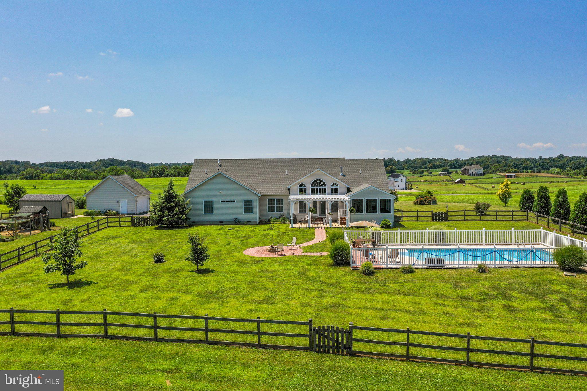 MOUNTAIN VISTA FARMS - Residential