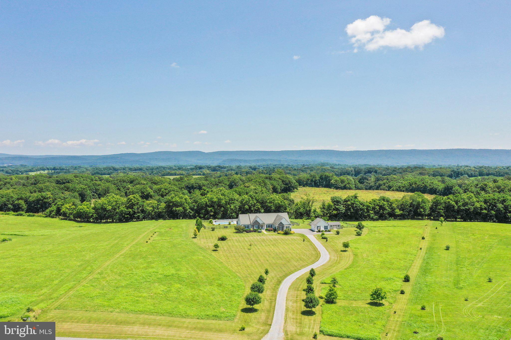 MOUNTAIN VISTA FARMS - Residential