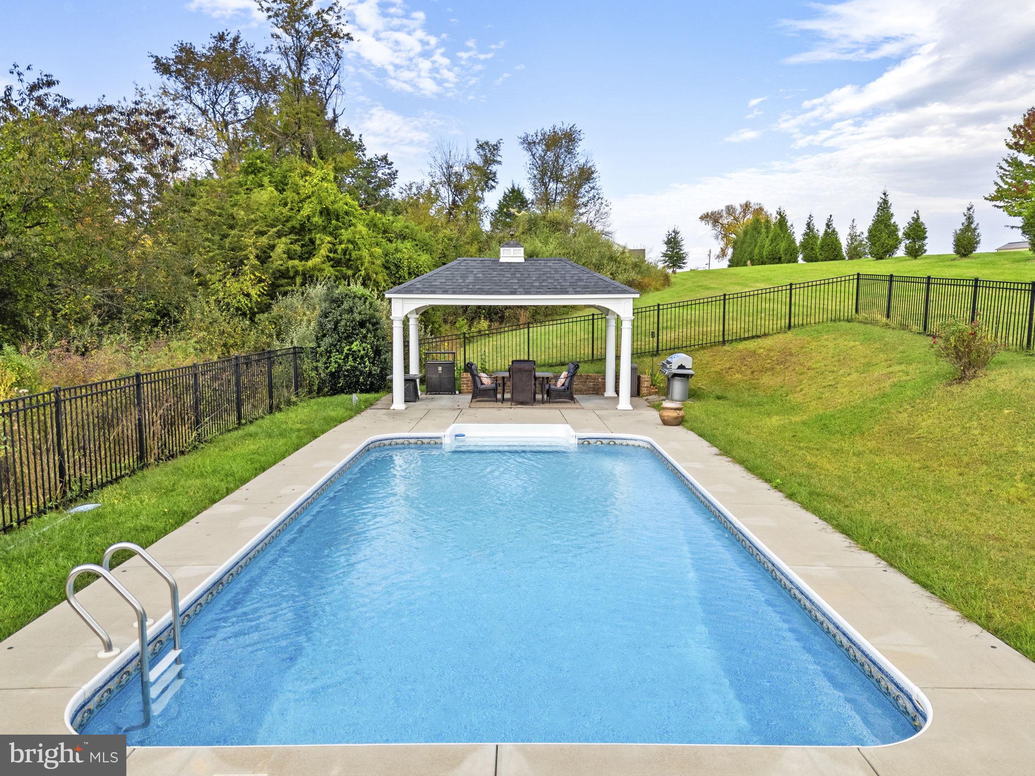 90 FALCON RIDGE DRIVE