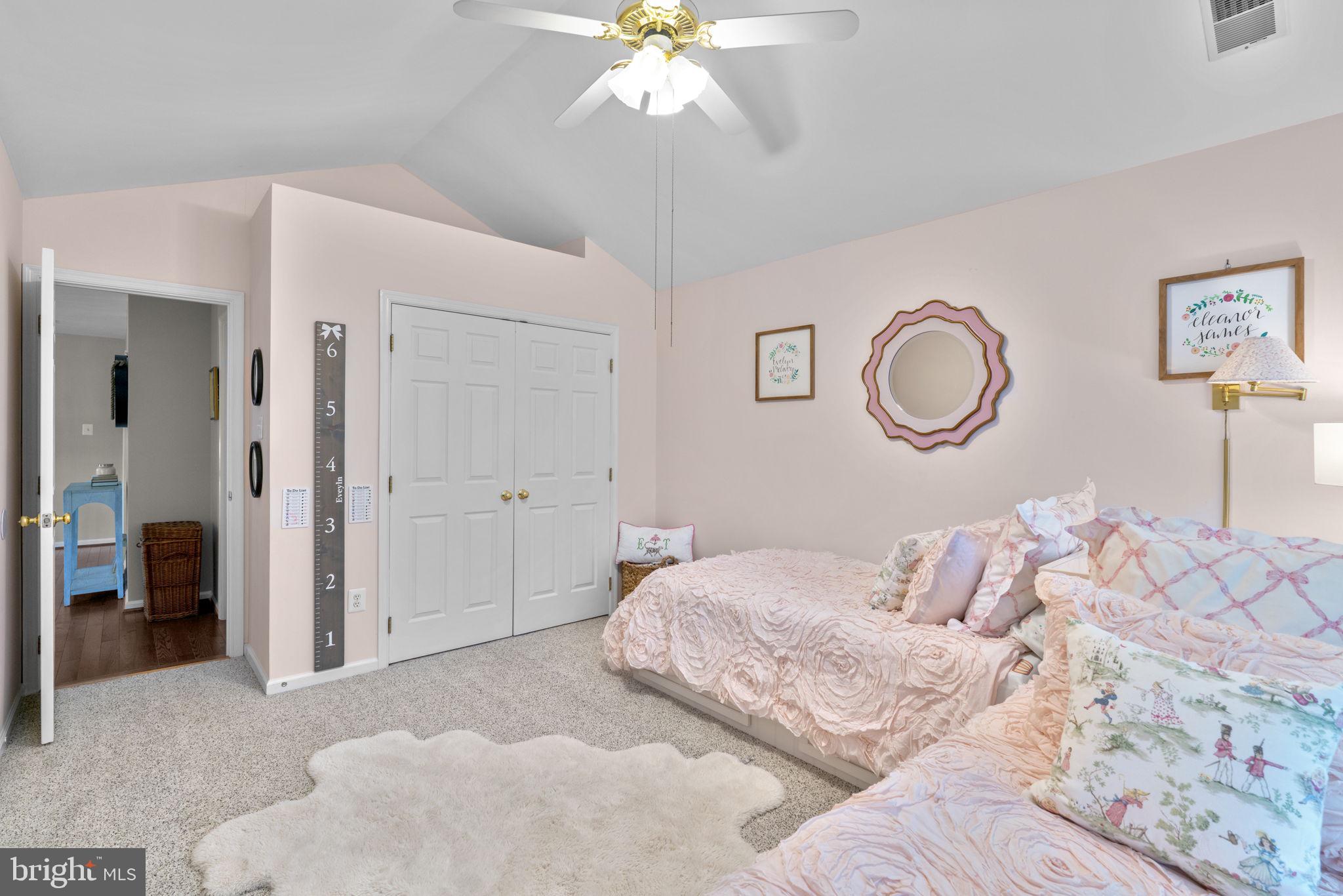 FOXHALL FARM - Residential