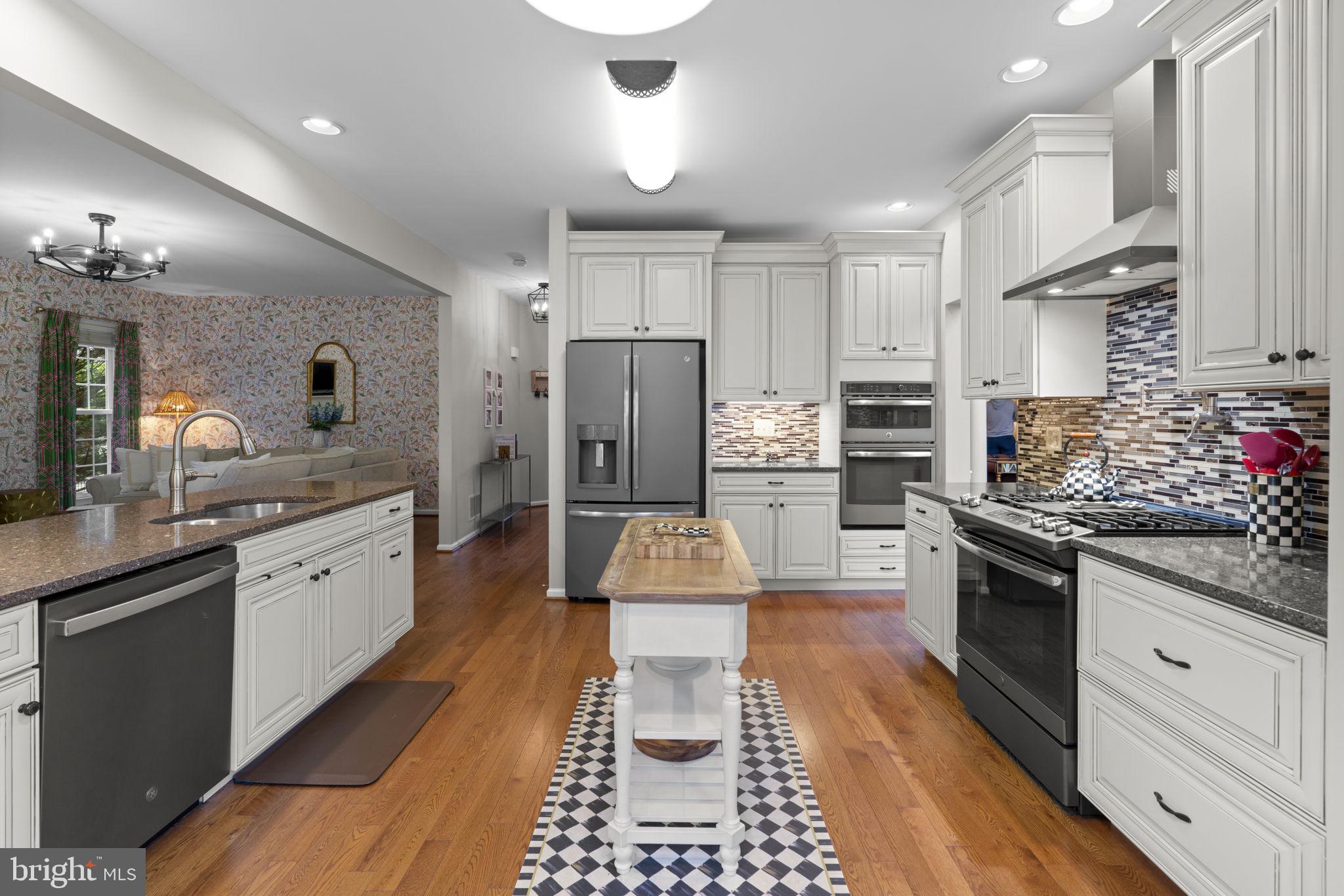 FOXHALL FARM - Residential