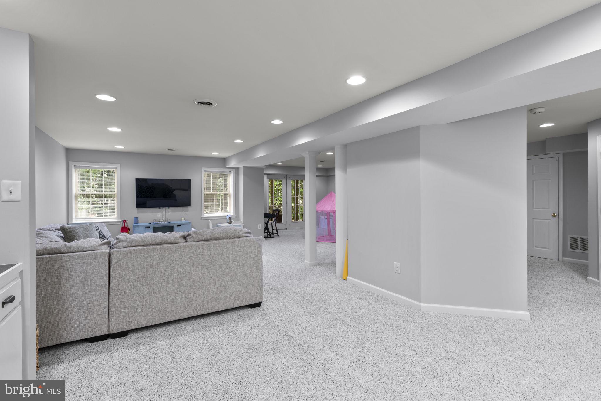 FOXHALL FARM - Residential
