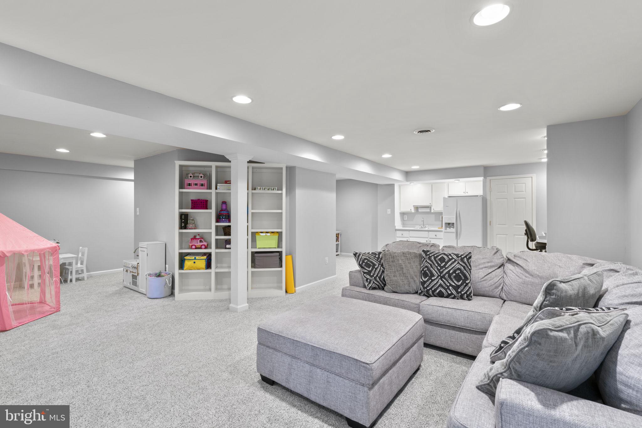 FOXHALL FARM - Residential