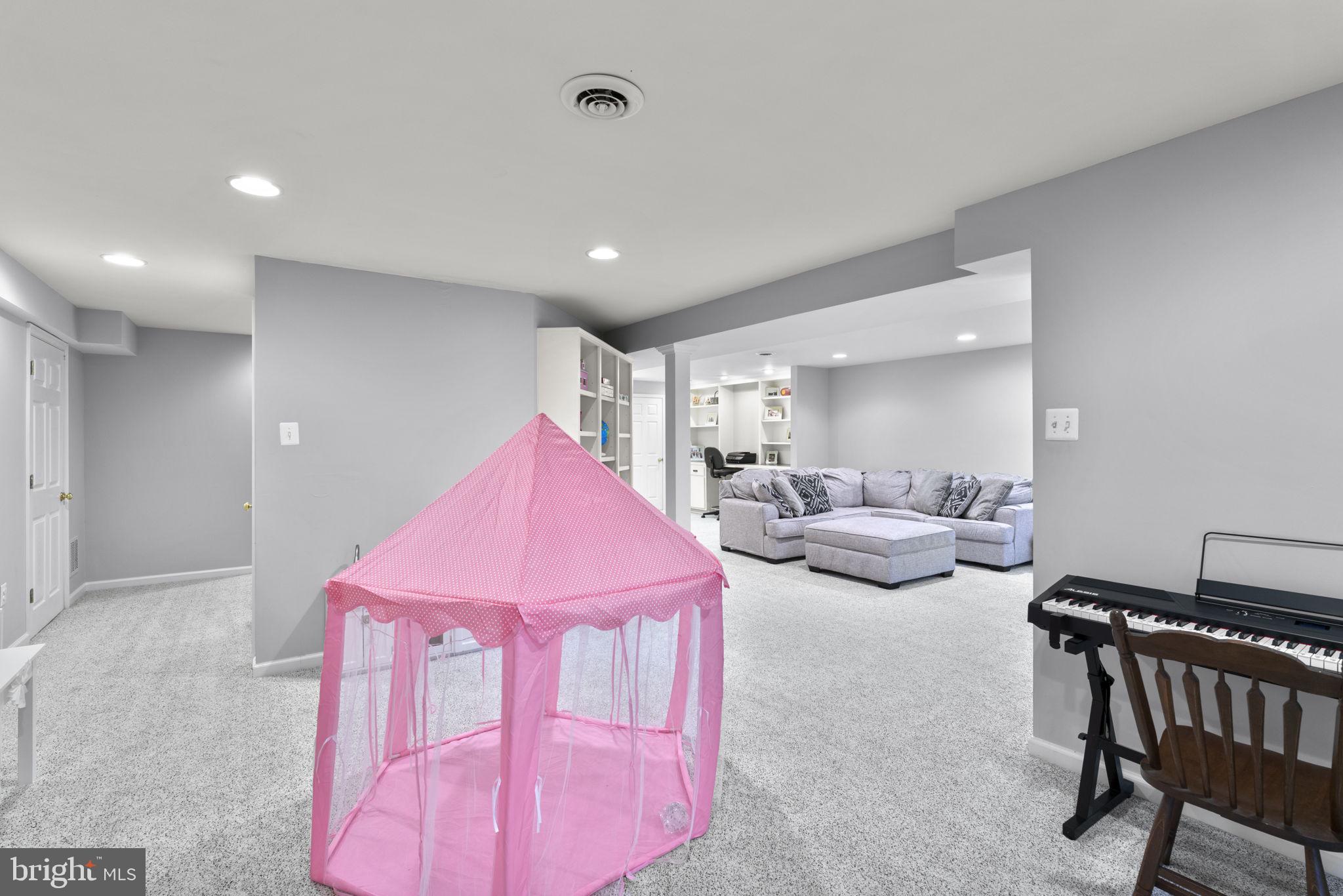 FOXHALL FARM - Residential