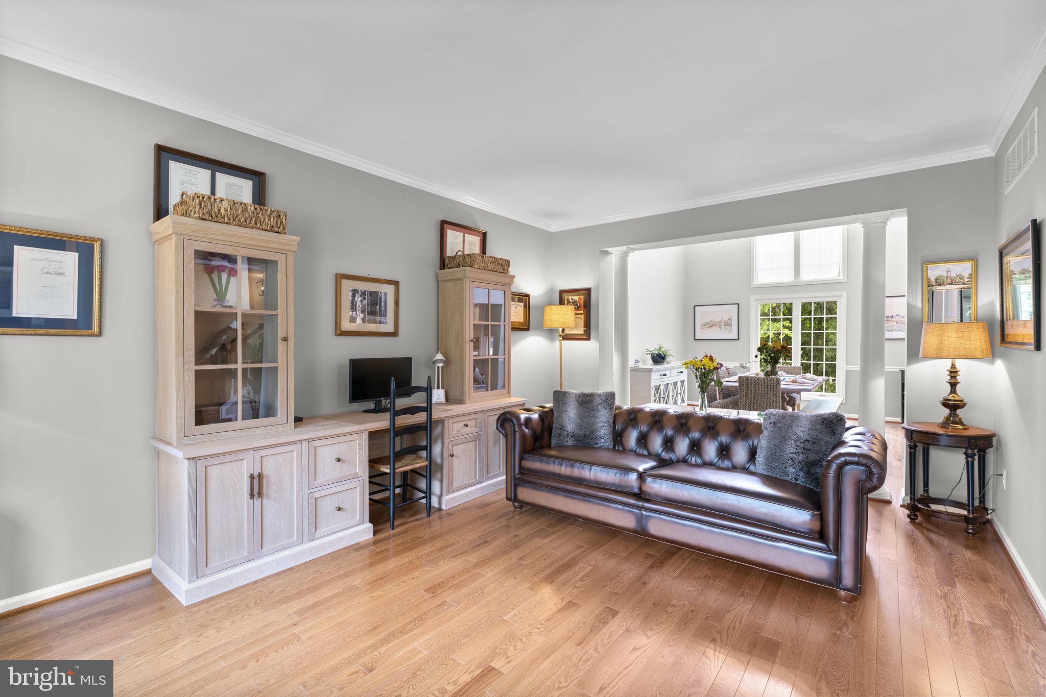 FOXHALL FARM - Residential