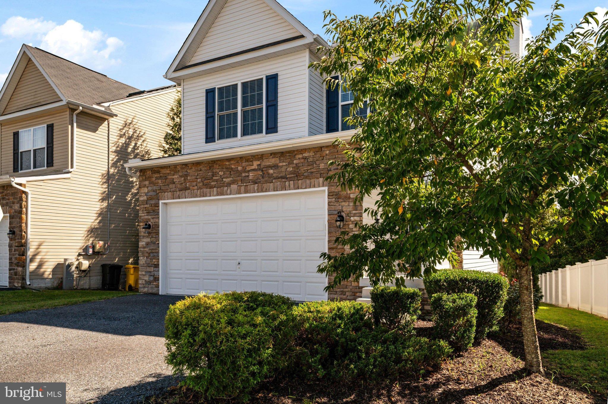1307 REGINA WAY