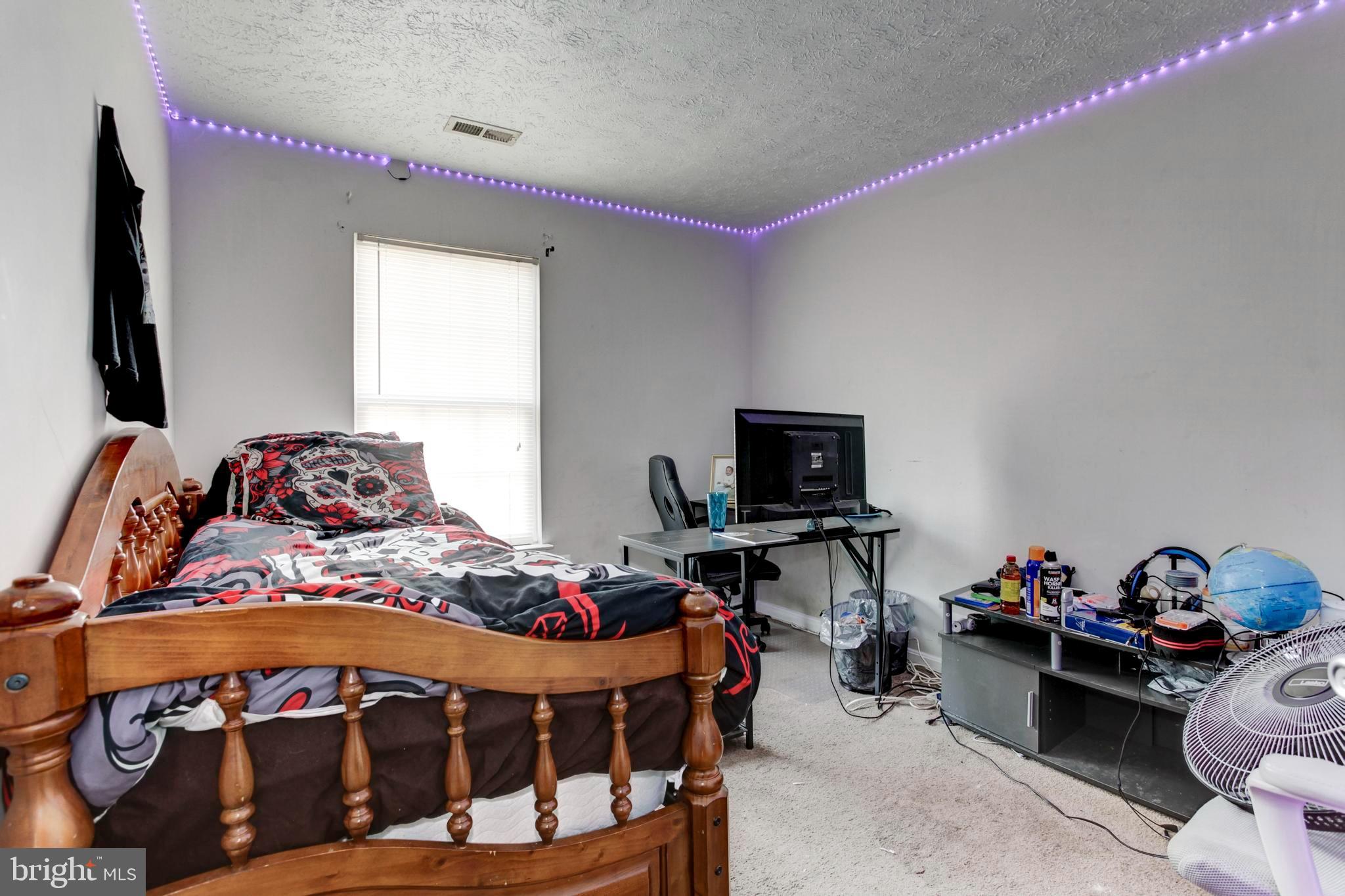 POTOMAC HILLS - Residential