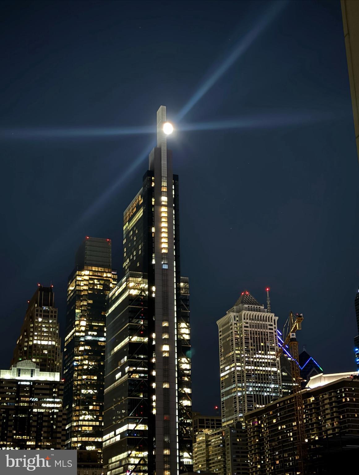 LOGAN SQUARE - Residential