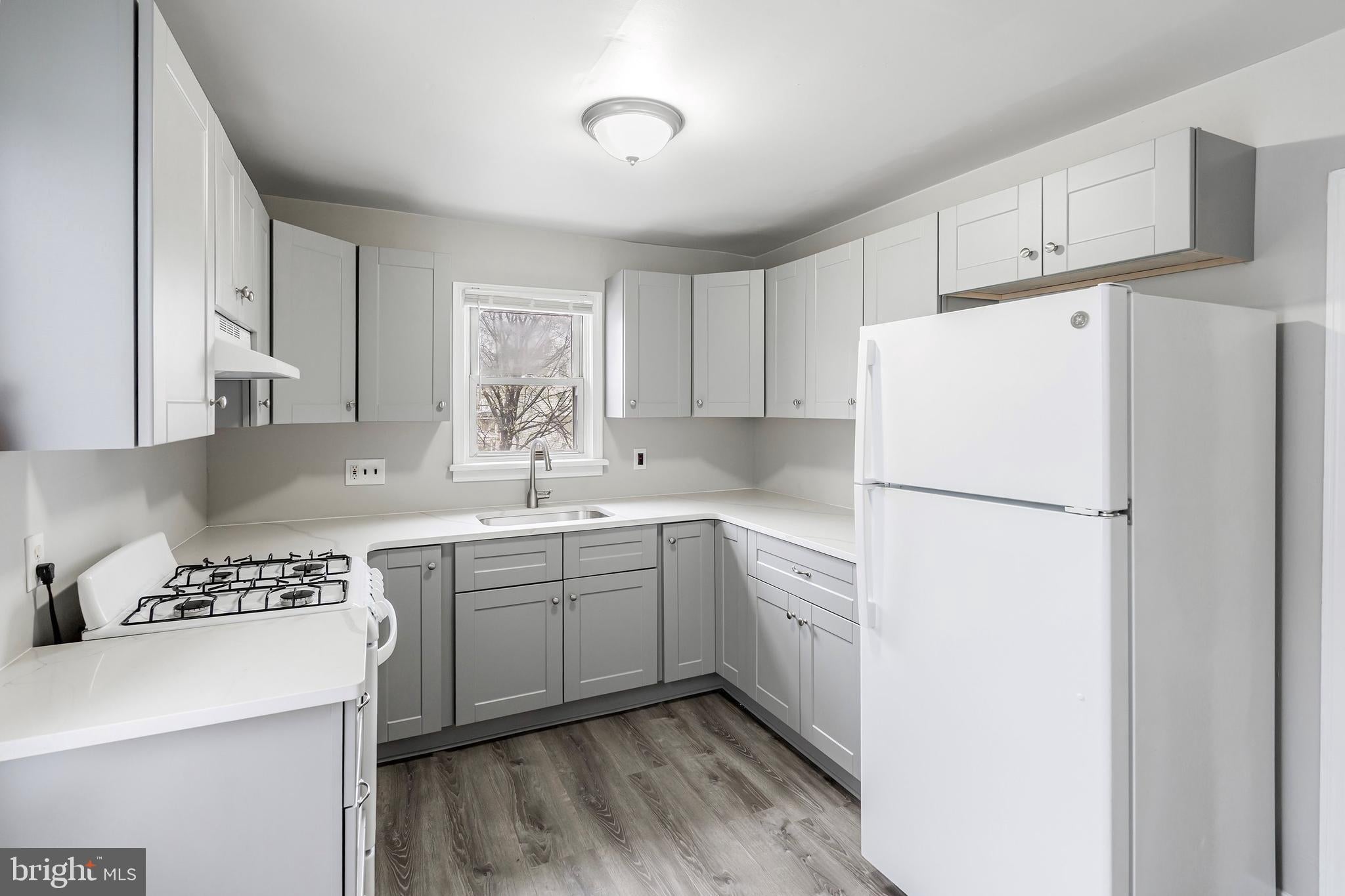 243 CONOVER STREET 2