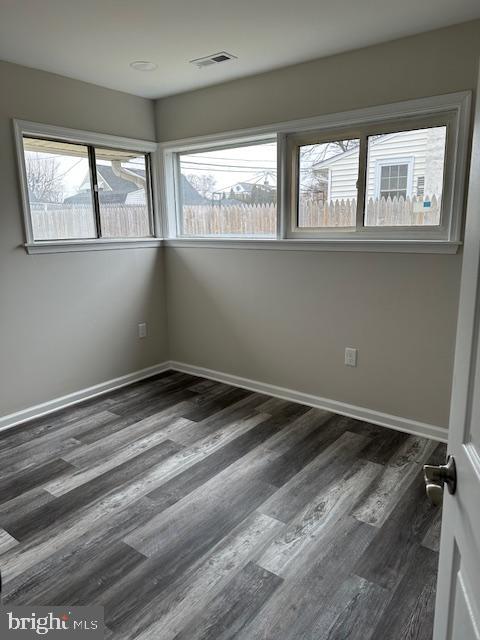 TWIN OAKS - Residential Lease