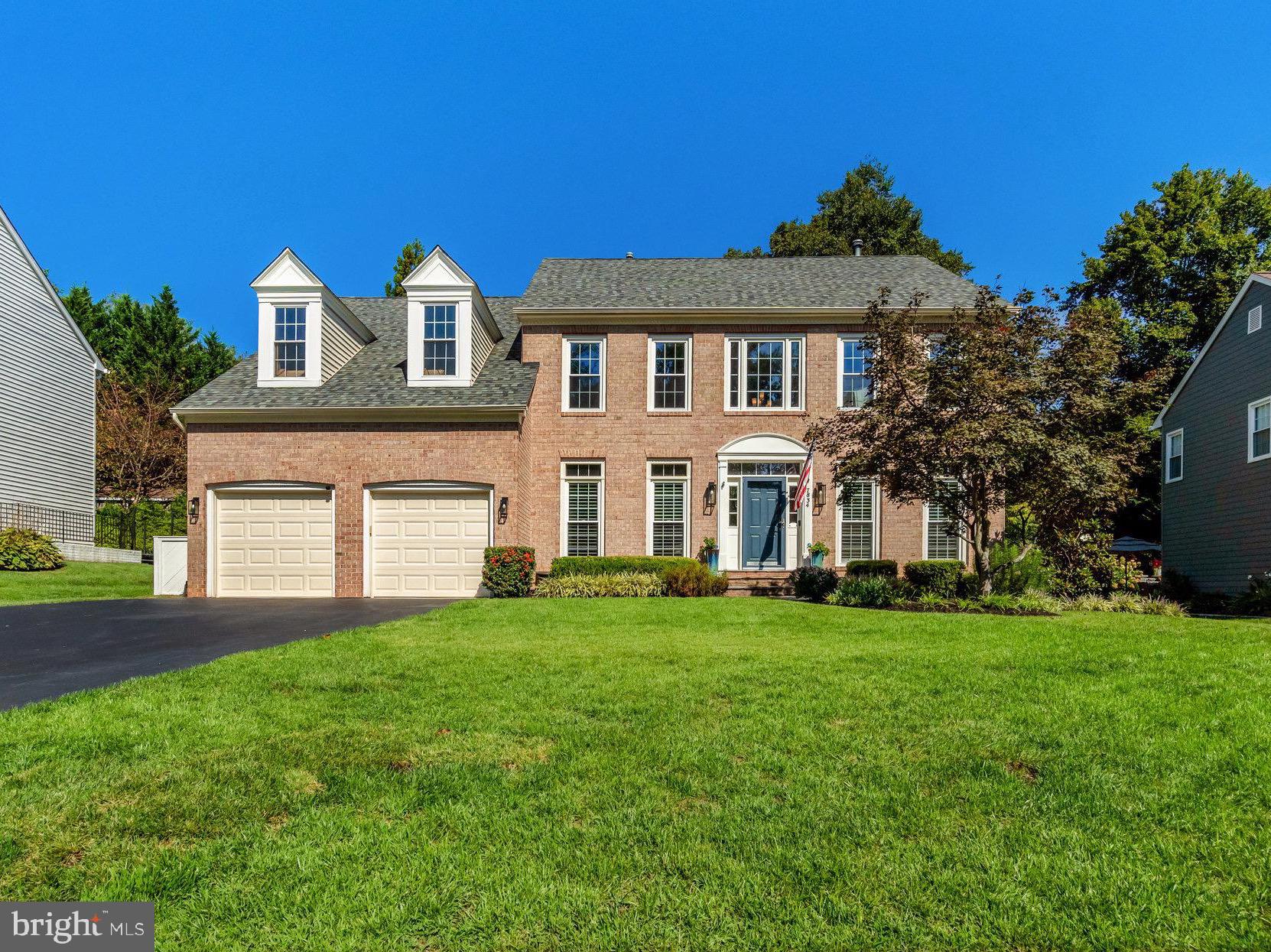 LEE CHAPEL GROVE - Residential