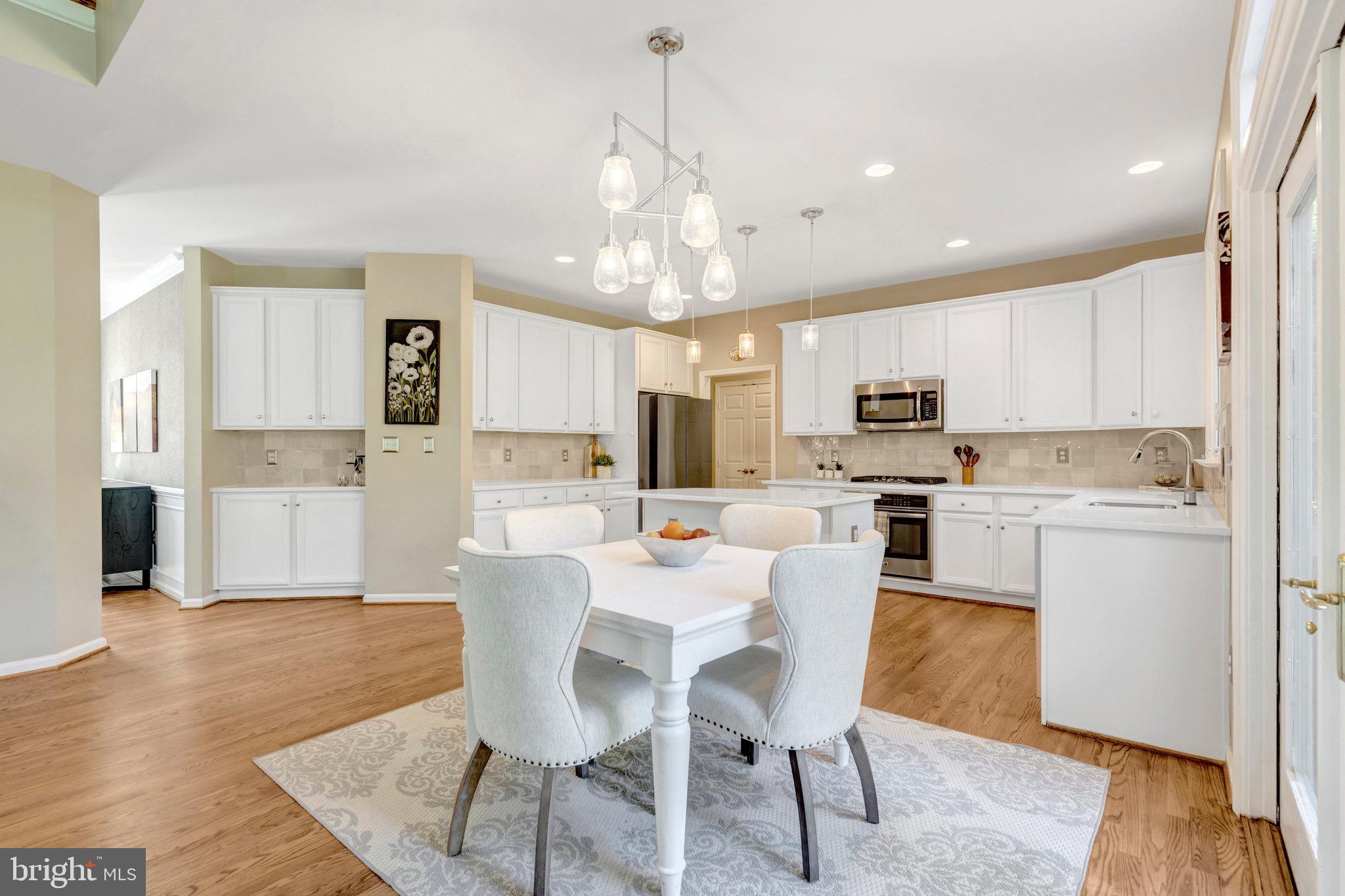 LEE CHAPEL GROVE - Residential