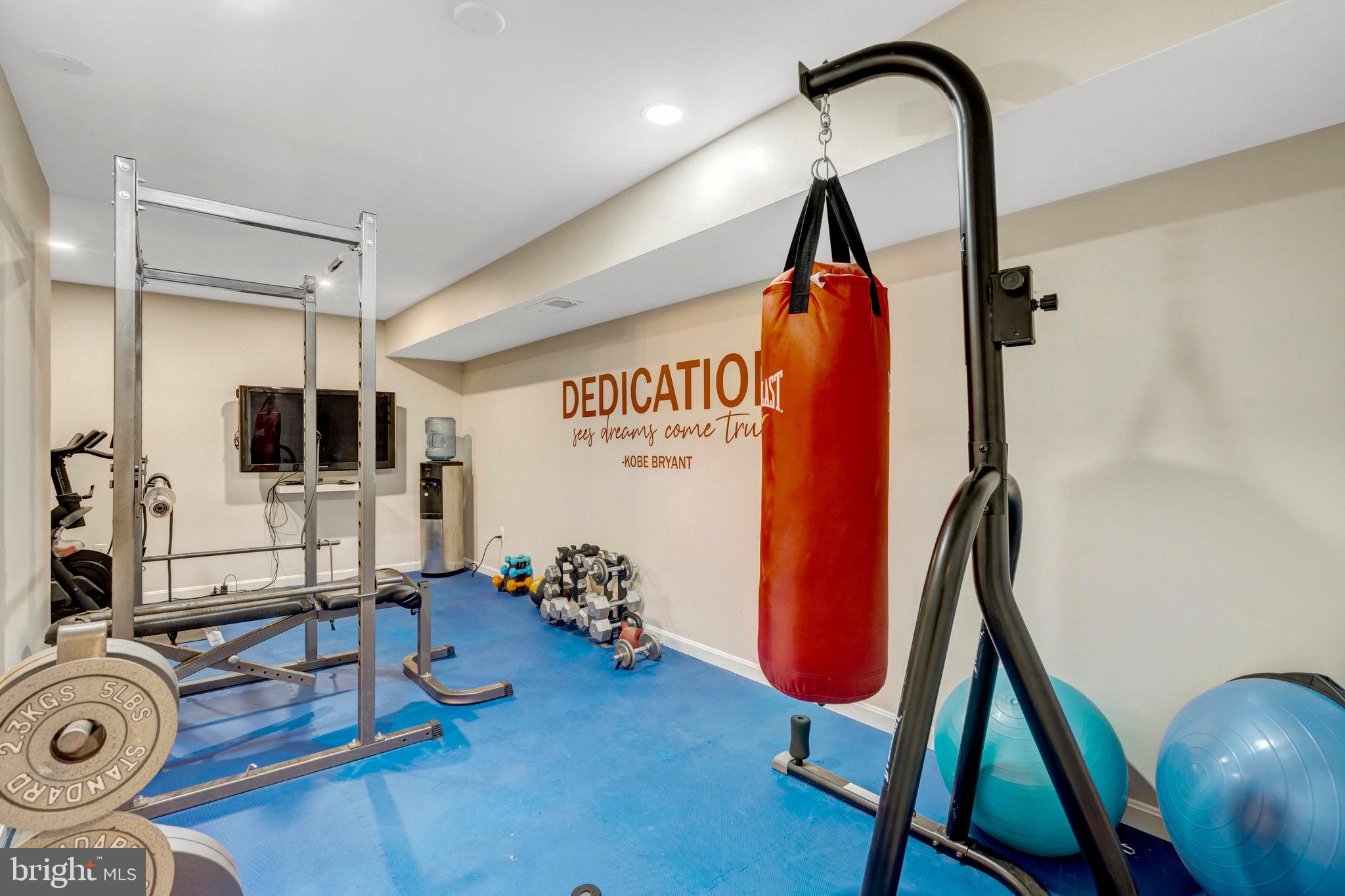 LEE CHAPEL GROVE - Residential