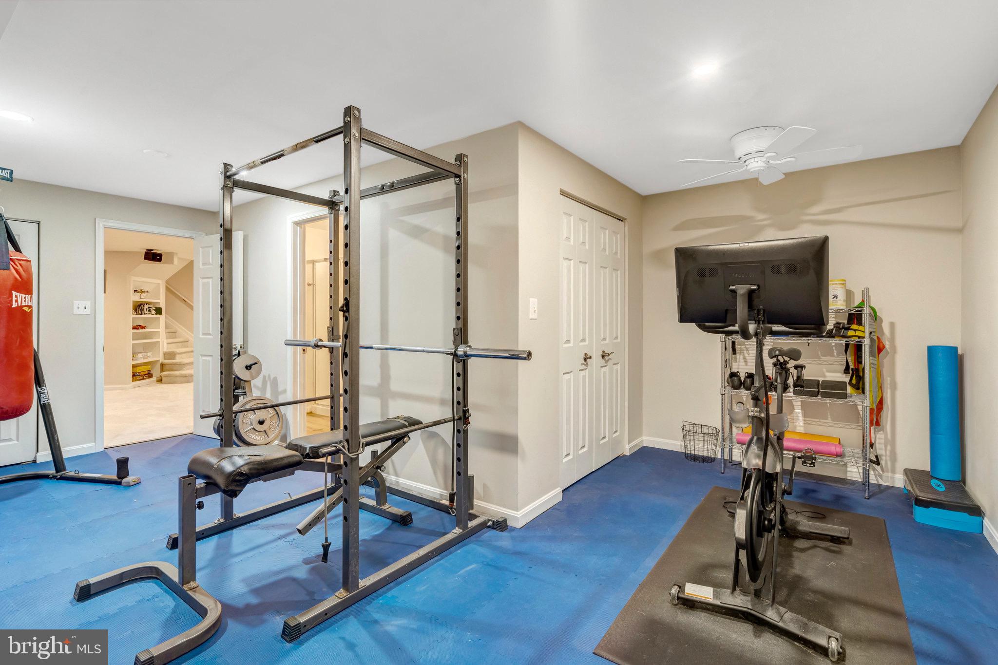 LEE CHAPEL GROVE - Residential