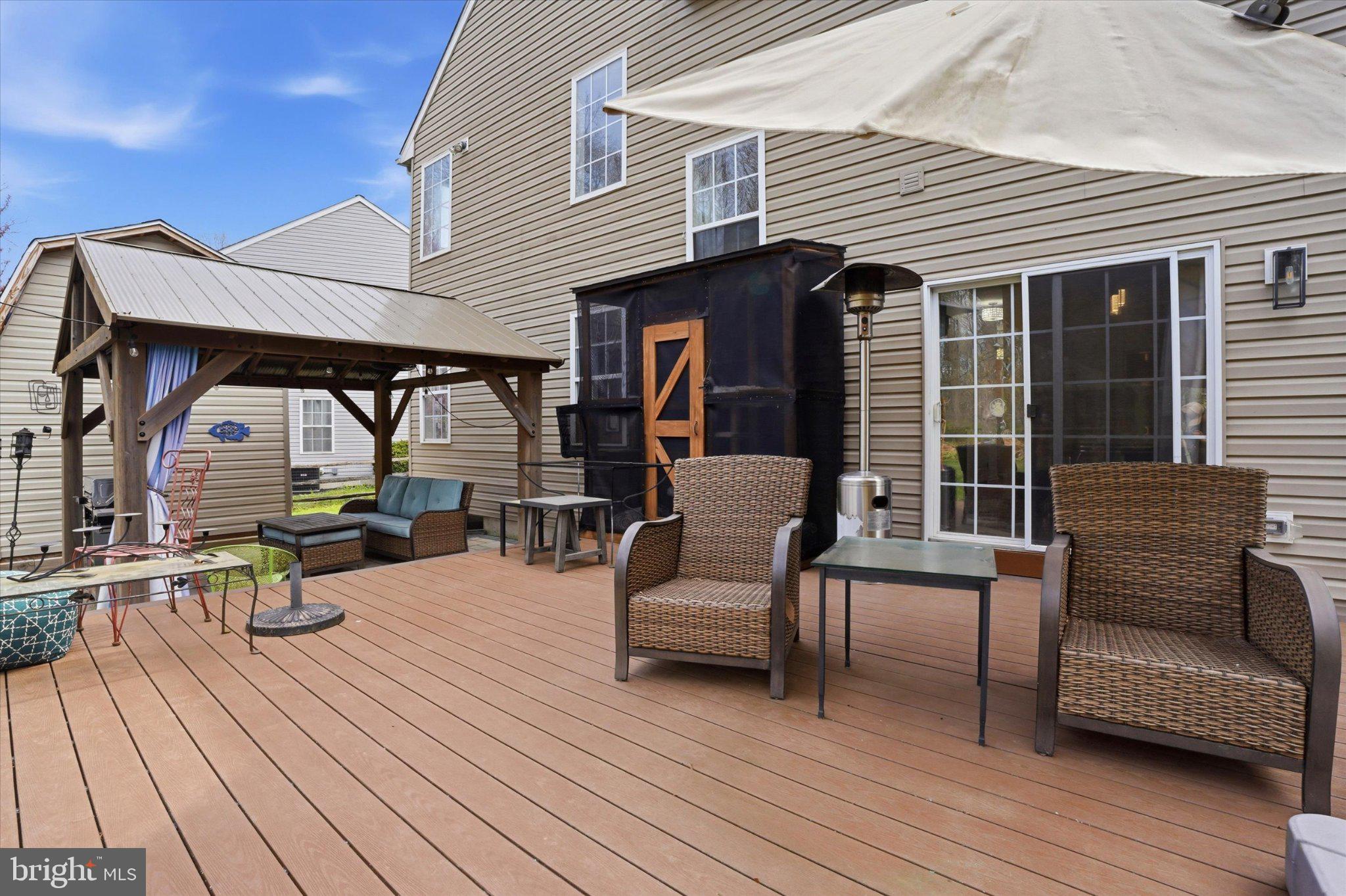 BRANFORD VILLAGE - Residential